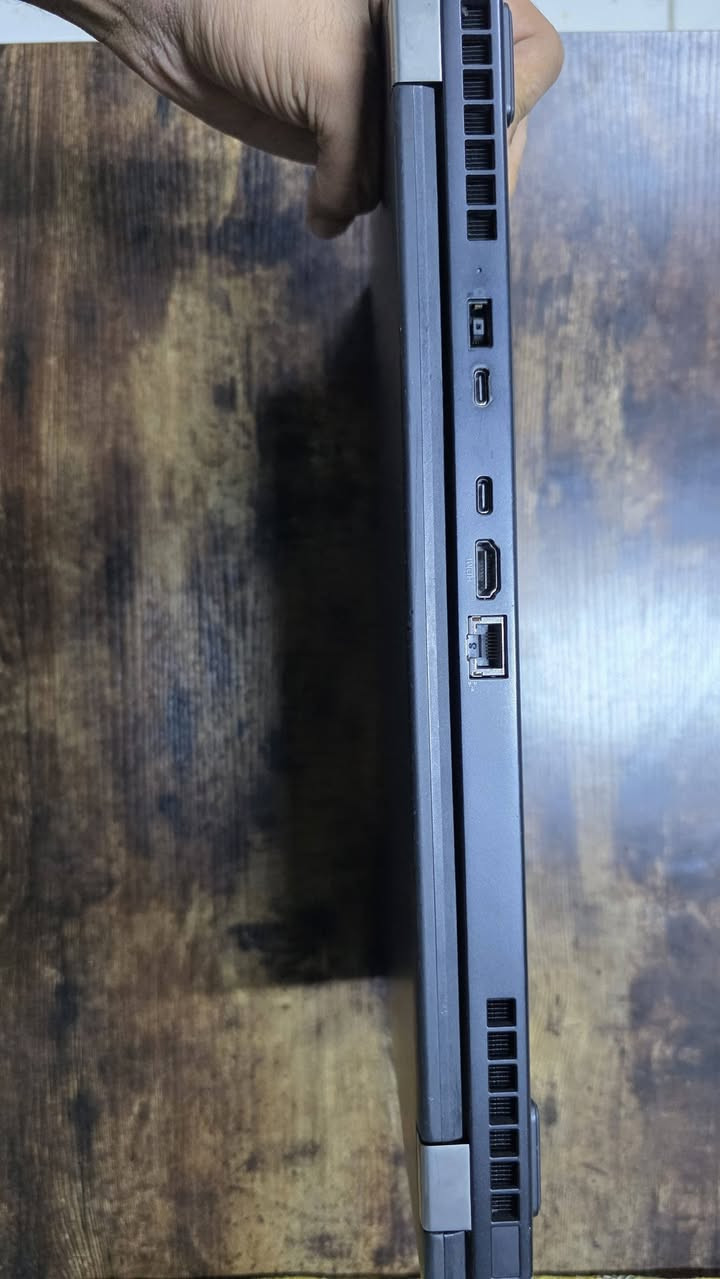 i7-8850 • Quadro P2000 • 4K لمس