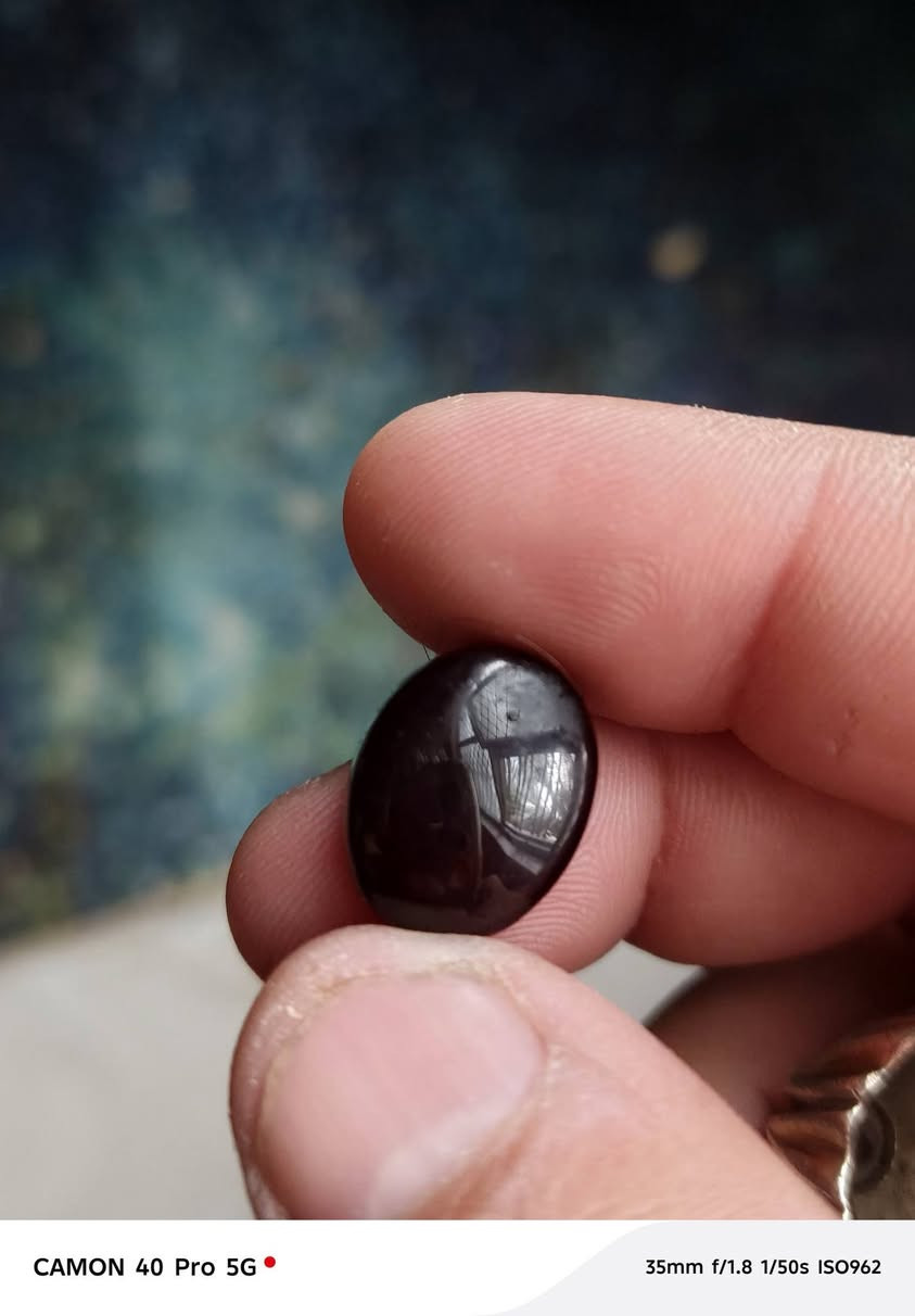 مجموعه احجار ومحابس طبيعي اصلي كريمه
للبيع شلع
