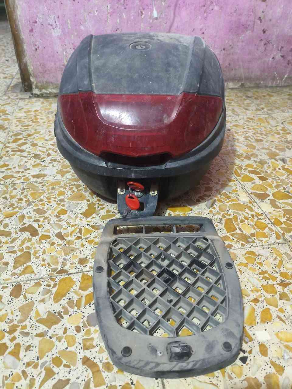 جنطه • خوذه • الدوره