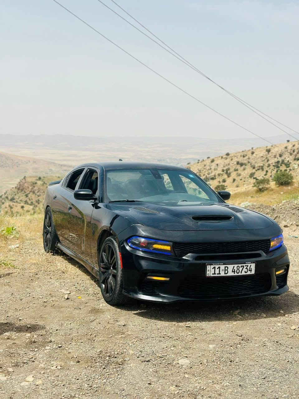 السلام عليكم
چارجر ١٨ ار تي للبيع حادثهه مثل ما موضح بصوره اررع قطع والبنيد محدث بدون ايربالك وبدون لغد  بااسمي
وحاليا بيهه ويل ١٨ بوليسي ماشيه ١٩١ الف كيلو
هذا رقمي ***********
