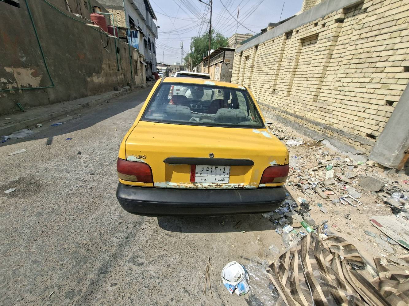سلام عليكم سايبه مديل ١٤ للبيع شغال ونضيفه السياره كير مكينه اصوليلت بسم مره تريد تحويل ثاني يوم عندي بس الكزوز فالت ويلحم ب٥ الف عنواني نواب الضباط رقمي *********** رايدها ١٥ ورقه كهربائيات كلها شغاله