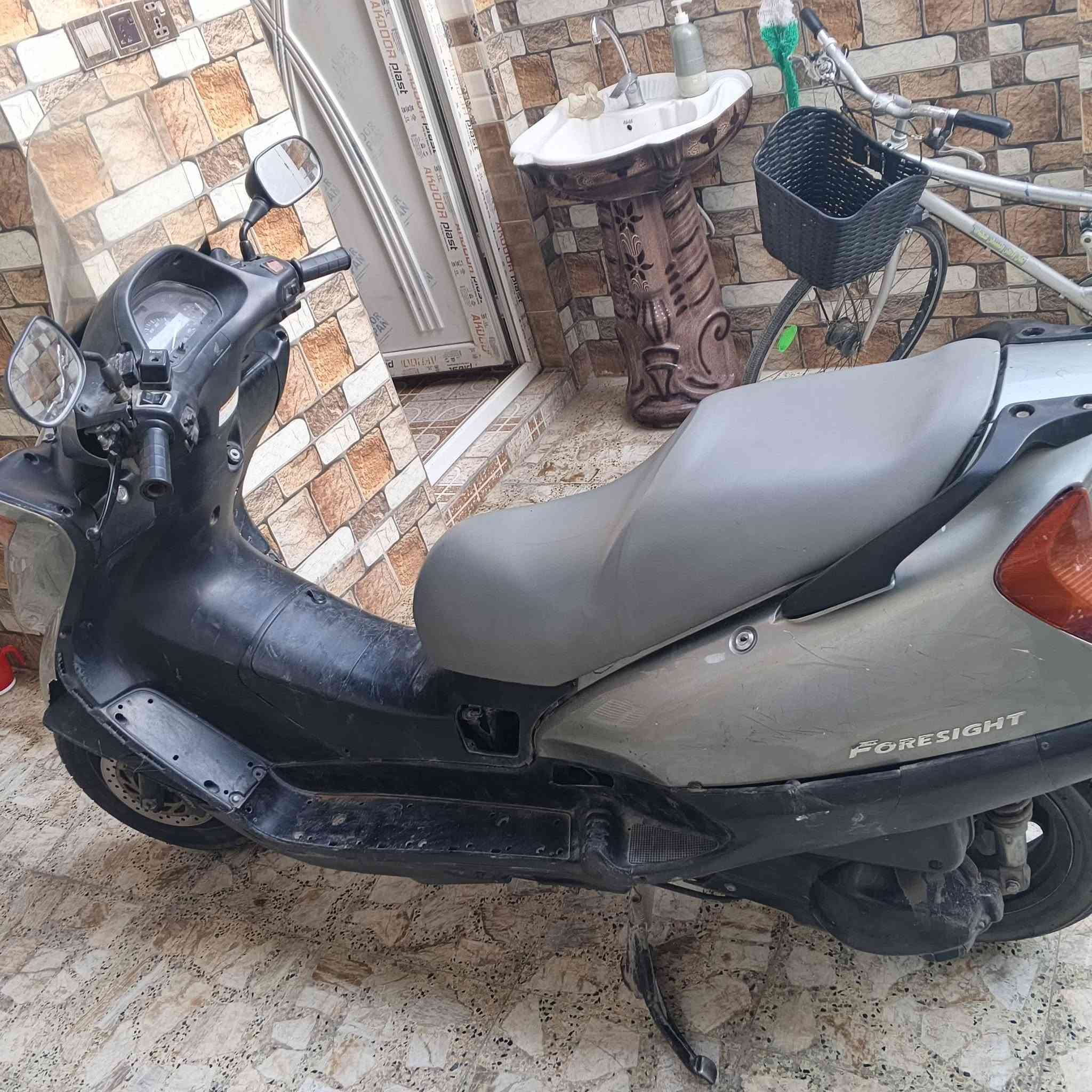 فورسايت 140, كوم حديد شغالة المكان حي السفير ***********
