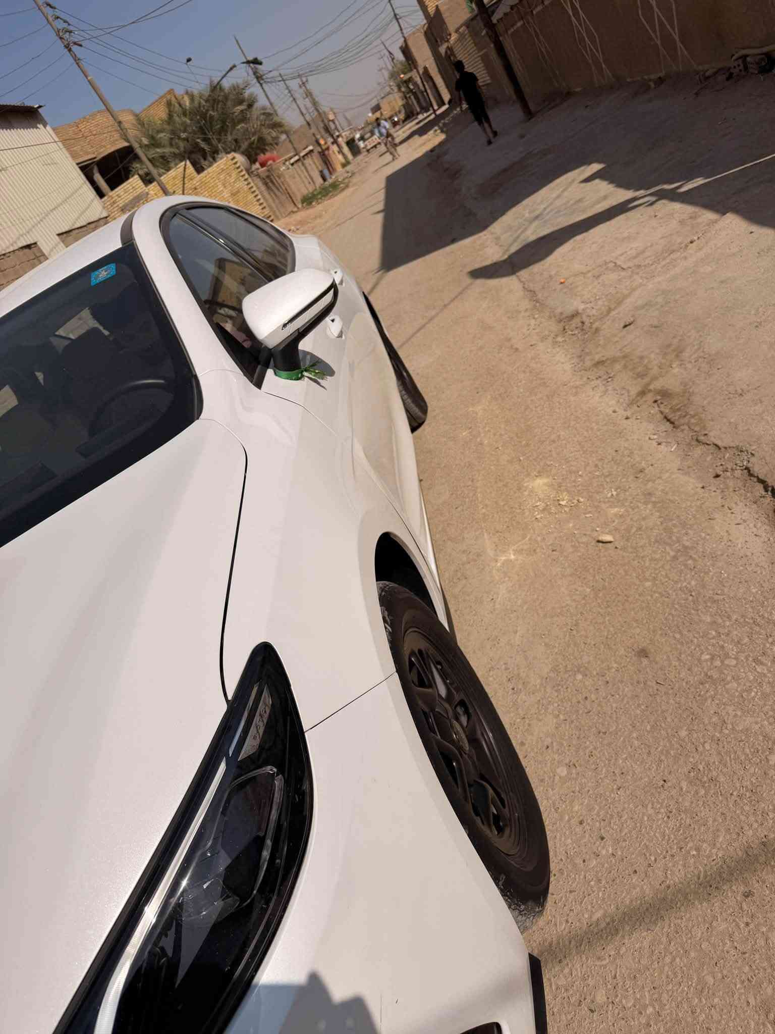 BYD SEAL 05 كير تعليك
بطاريه ١٢٨
ماشيه ٢٤ الف 
السياره بيها بنيد صبغ صوج السمكري وصور الحادث موجوده 
بيها قطعتين بارد باب سايق وجاملغ خلفي عكس السايق ممصلحات 
بغداد جسر ديالى الجديد 
السعر 23 مليون  
***********
