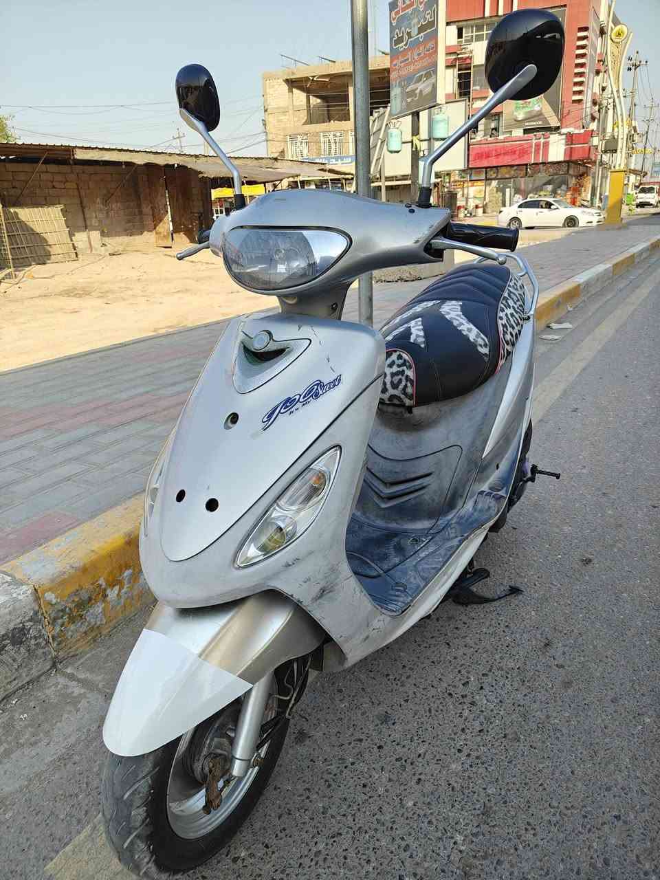 السلام عليكم
(دراجه ماكس منغوالي لون رصاصي اصلي  دخل مالح للبيع الدرجه حاويه  ختم وحد ويه المكينه الدرجه مفوله شلع معدل كلشي بيه شغل (سلف نكره عداد سرعه كيج بنزين كيج دهن هورن اشاير كله شغل تايرات جدد تخم  ادرجه خير من الله نقص برغي  واحد ما بيه 
مكاني كربلاء طوريج 
السعر 750وبيه مجال بسيط الشراي
رقمي ***********
