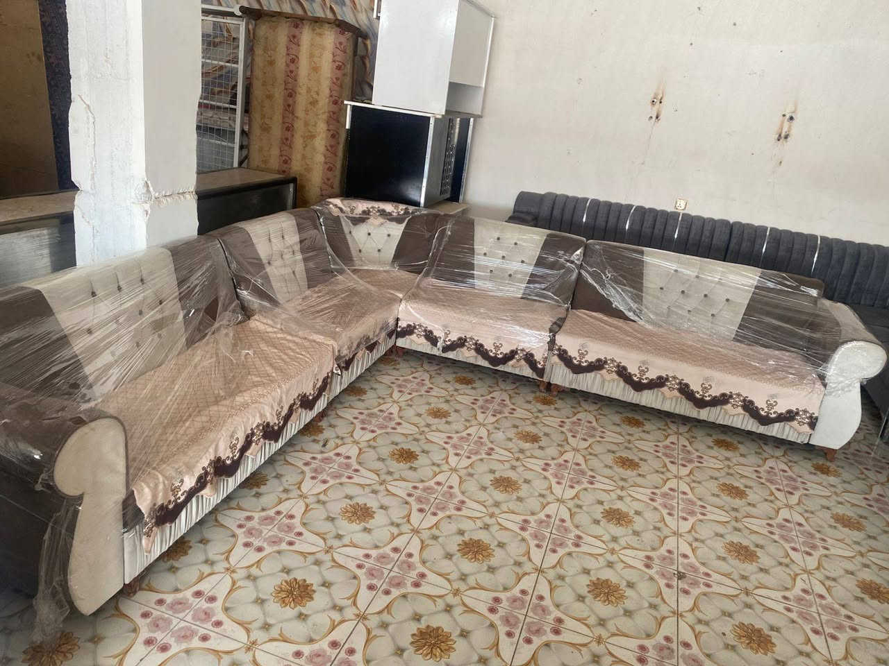 معرض الورد للأثاث المنزلي متوفر انواع الأثاث المنزلي وبأسعار مناسبه💥 العنوان العلم العهد الجديد يوجد خدمه توصيل🚛 للأستفسار ***********
