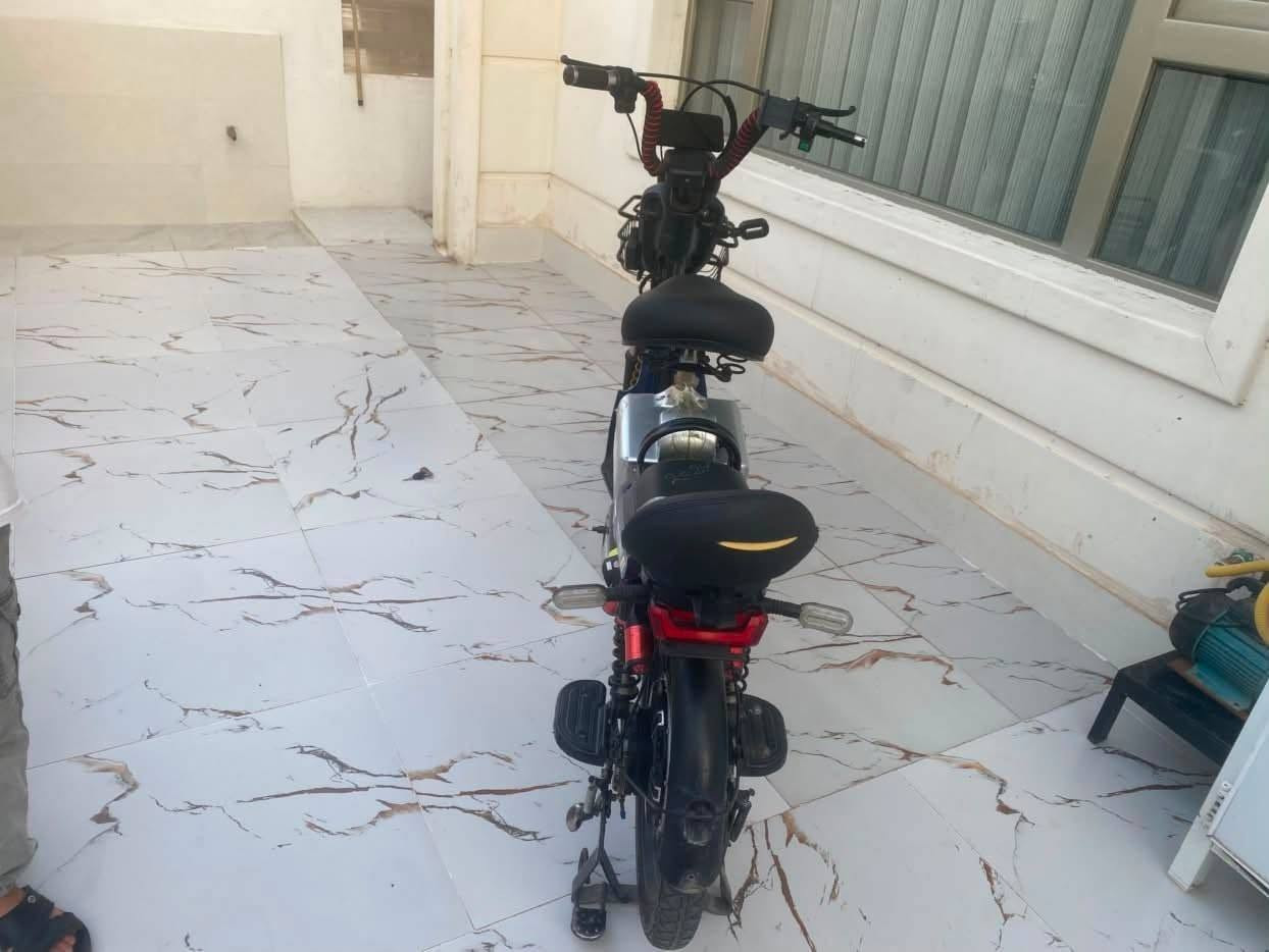 3پاسکیل شەحن چوارباتری لۆک چوار سەعات شەحنی ناوێ  چوار گێر بەشەرت بێ عەیبی کەلار ***********
