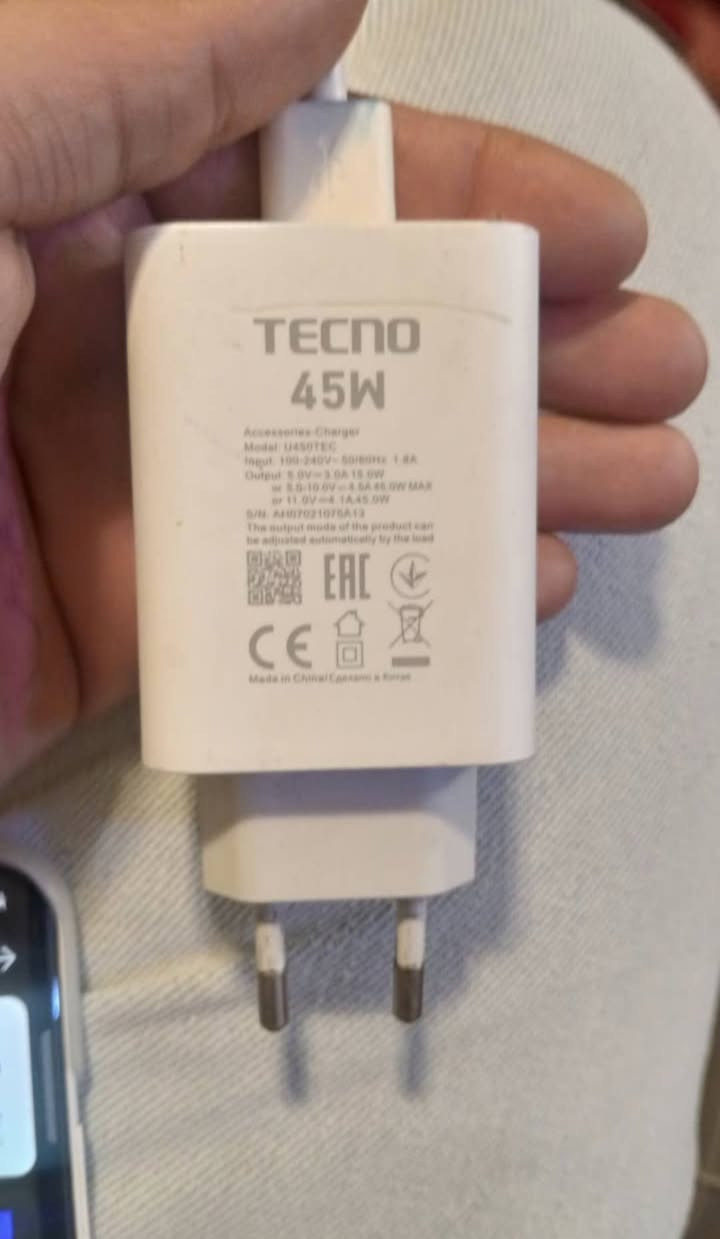 السلام عليكم 
للبيع جهاز Tecno Pova Slim 5G نظيف جداً وبحالة ممتازة 
الذاكرة: 256 گيگا
الرام: 8 + 5 إضافي (إجمالي 13 گيگا)
المعالج: Dimensity 6400 يدعم الـ 5G (سريع جداً للألعاب والتصفح)
البطارية: 5160 مللي أمبير 
الكاميرا: 50 ميجابكسل
🔌 الملحقات: الشاحنة الأصلية موجودة ويا الجهاز.
💰 السعر: 275 ألف
📍 المكان - الديوانية حي العسكري الثالث
📞 للتواصل: راسلني خاص أو اتصل على *********** ديوانية, القادسية
