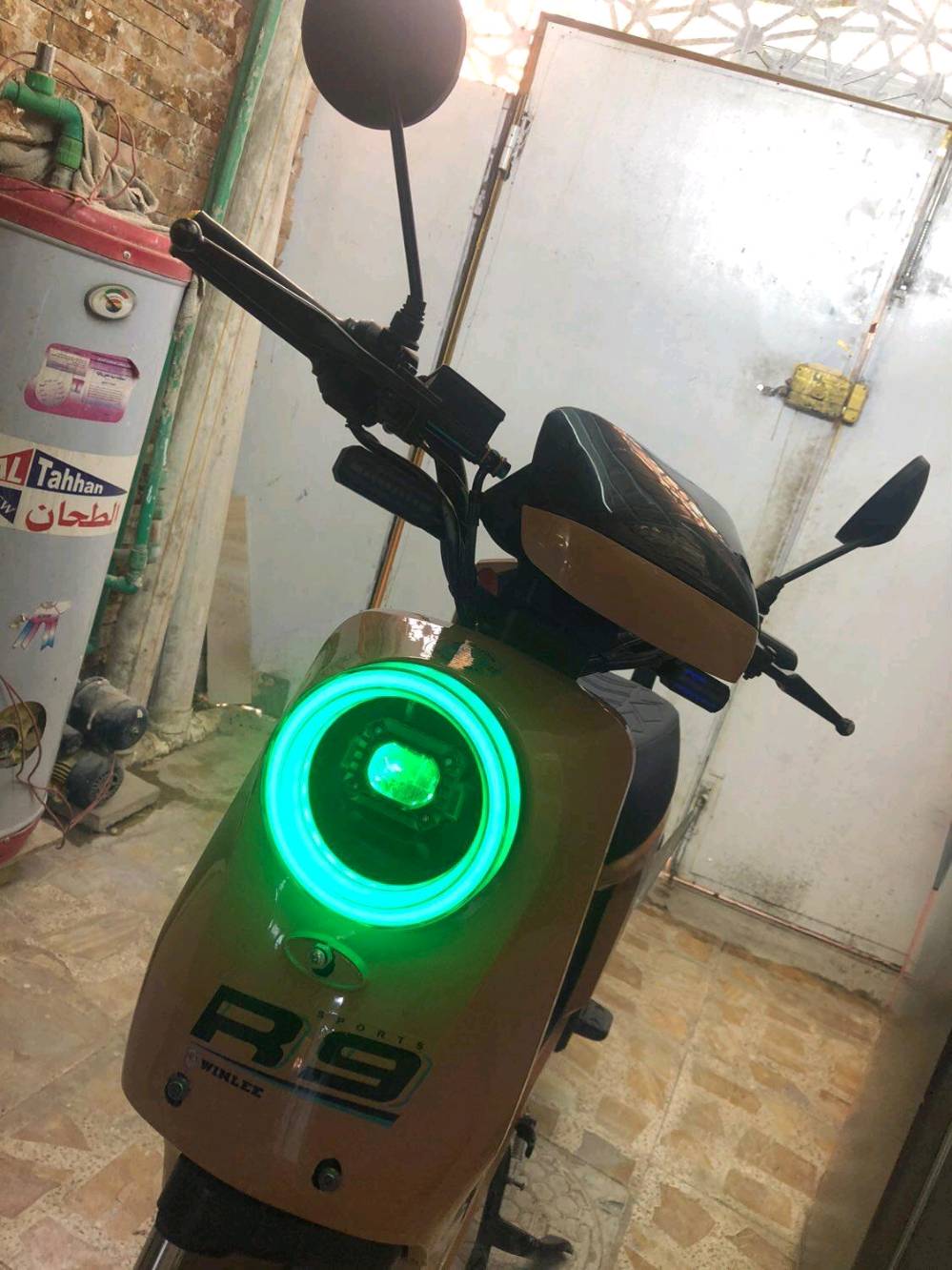 دراجه شحن R9 2026 فول مواصفات بيها نضام بگ وناض وقوف P وشاشه بيخا توضحلك العطل والشحنه 5 بطاريات كل بطارية 32 A ملفها 1200