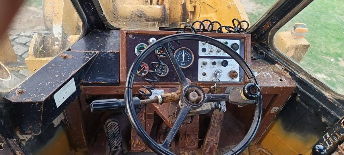 للبيع داشتو حجم 70 مكفول كفاله عامه رقم الماني سنويه 28 مكان كربلاء طريق النجف عمود 720 واني مكلف بل نشر تصال عل رقم ***********
