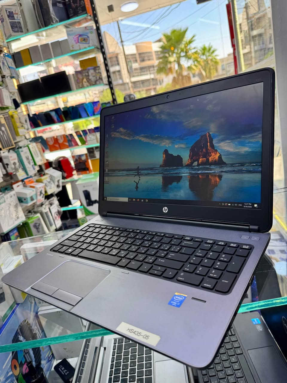 Core I 7 جيل الرابع 
رام ٨ كيكا 
هارد تخزين حجم 256 ssd 
شاشه كبيرة ١٥.٦ فول اج دي 
بطارية جديدة تدوم ساعتين واكثر 
نظافة اللابتوب ١٠٠٪؜ 
مع الشاحنه الاصلية 

موصل الزهور دورة سيدتي الجميلة 
*********** موصل, نينوى
