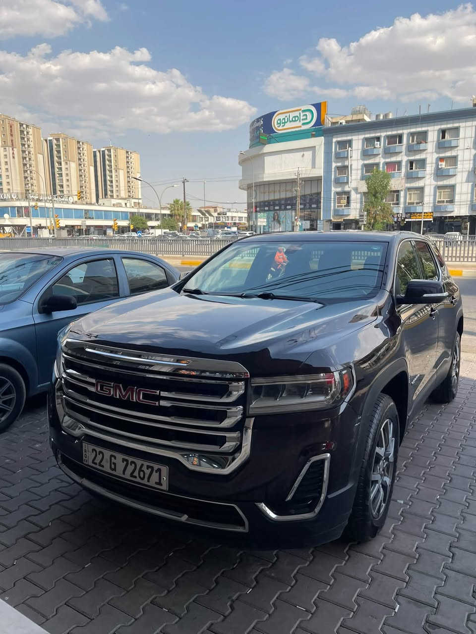 Sle 
V6
سياره حادثها كلش خفيف 
بعد الفحص طلع بيها بنيد صبغ 
وجاملغ يمين شبر بارد  بدون اي دواخل 
سياره ماشيه 168.000 kn
رقم اربيل 
سنويه وهزه جديد 
سياره موجوده في اربيل 
7 راكب 
تبريد 3 قطع 
9 نمر كير 
سياره ما ناقصها برغي 
بيع او مراوس 

سعر 190 وبيها مجال بسيط 
ل التواصل 
***********
