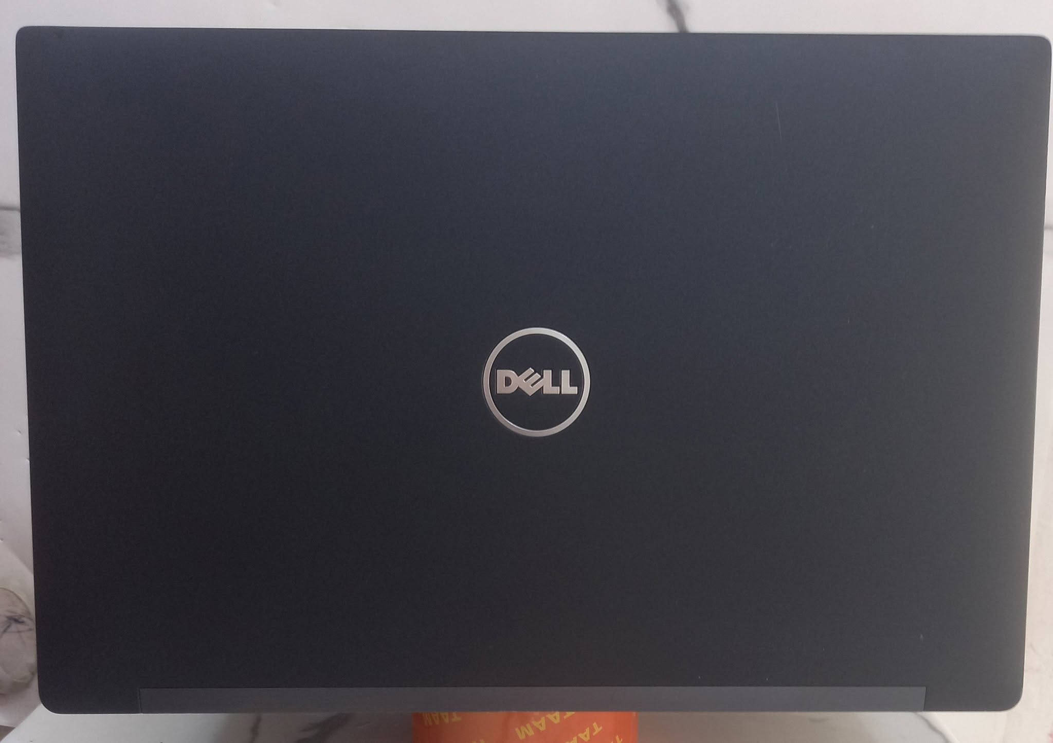 لابتوب دل dell 7480
الجيل السابع . 
المعالج كور اي 5 الجيل 7
الهارد    256 ssd 
الرام 8.  ddr4 
كارت الشاشة  4  شير 
حجم الشاشة  14 
الشاحنة اصلية 
يحتوي على منفذ تايب سي للشحن او نقل البيانات
نظام التشغيل ويندوز 10 عربي انكليزي 
الملحقات شاحنة وجنطة 
السعر  215
***********
***********
يوجد توصيل

متوفر 
تتوفر مجموعة لابتوبات بأسعار مناسبة ومواصفات

نص مكتوب في الصور:
- Task Manager
- File Options View
- Processes Performance App history Startup Users Details Services
- CPU
- 3% 0.91 GHz
- Memory
- 2.4/7.6 GB (32%)
- Disk 0 (C: D:)
- SSD
- 2%
- Wi-Fi
- S: 0.2 R: 21.2 Mbps
- % Utilization
- Intel(R) Core(TM) i5-7200U CPU @ 2.50GHz
- 100%
- 60 seconds
- Utilization
- 3%
- Speed
- 0.91 GHz
- Base speed:
- Sockets:
- Cores:
- 2.71 GHz
- 1
- 2
- Processes
- 149
- Threads
- 1950
- Handles
- 62767
- Logical processors:
- Virtualization:
- 4
- Enabled
- L1 cache:
- 128 KB
- Up time
- L2 cache:
- 512 KB
- 0:13:49:56
- L3 cache:
- 3.0 MB
- Fewer details
- Open Resource Monitor
- Type here to search
- DELL
- Task Manager File Options View Processes Performance App history Startup Users Details Services CPU 37% 1.74 GHz Memory 2.4/7.6 GB (32%) Disk 0 (C: D:) SSD 1% Wi-Fi Wi-Fi S: 0.1 R: 16.9 Mbps Memory Memory usage 8.0 GB 7.6 GB 60 seconds 0 Memory composition In use (Compressed) 2.3 GB (11.9 MB) Available 5.2 GB Speed: Slots used: Form factor: 2133 MHz 1 of 2 SODIMM Committed 2.2/9.5 GB Cached 1023 MB Hardware reserved: 382 MB Paged pool 161 MB Non-paged pool 116 MB Fewer details Open Resource Monitor Type here to search