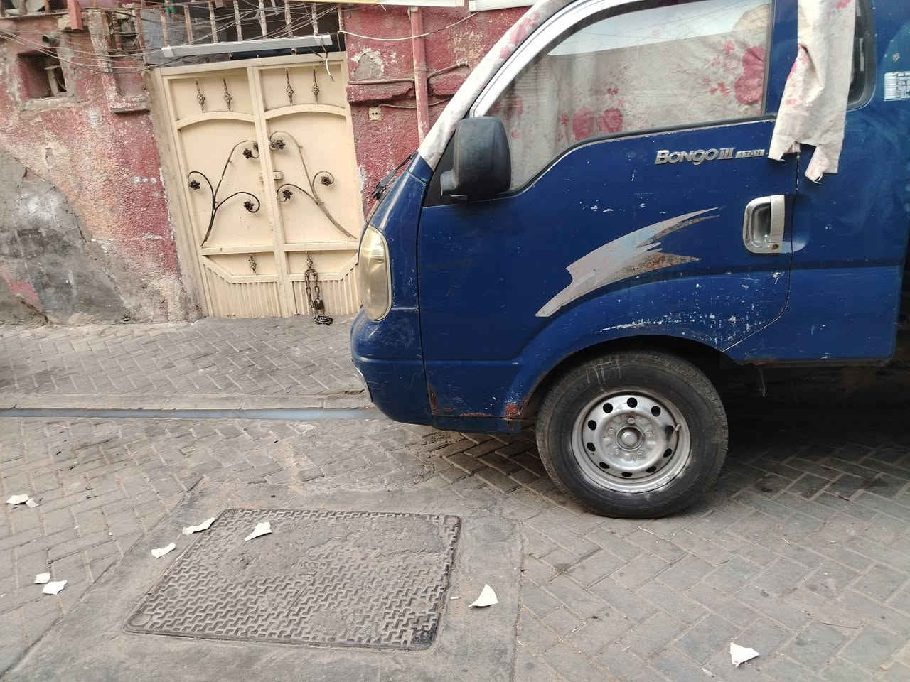 كيا حمل للبيع ٢٠٠٤ رقم ديالى مشروع وطني محرك ٣٠٠٠ بي تبخير خياس بلدوسات القاره من فوك جارده السعر ٦٧  رقم الهاتف ***********
