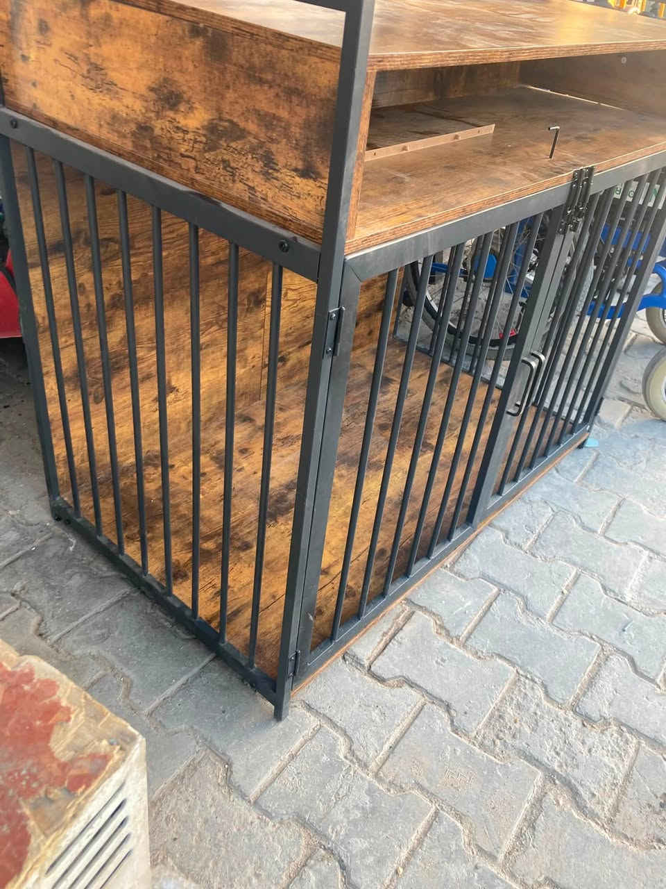 للبيع قفص باله اوربي غير مستخدم   يوجد توصيل جميع المحافضات***********
