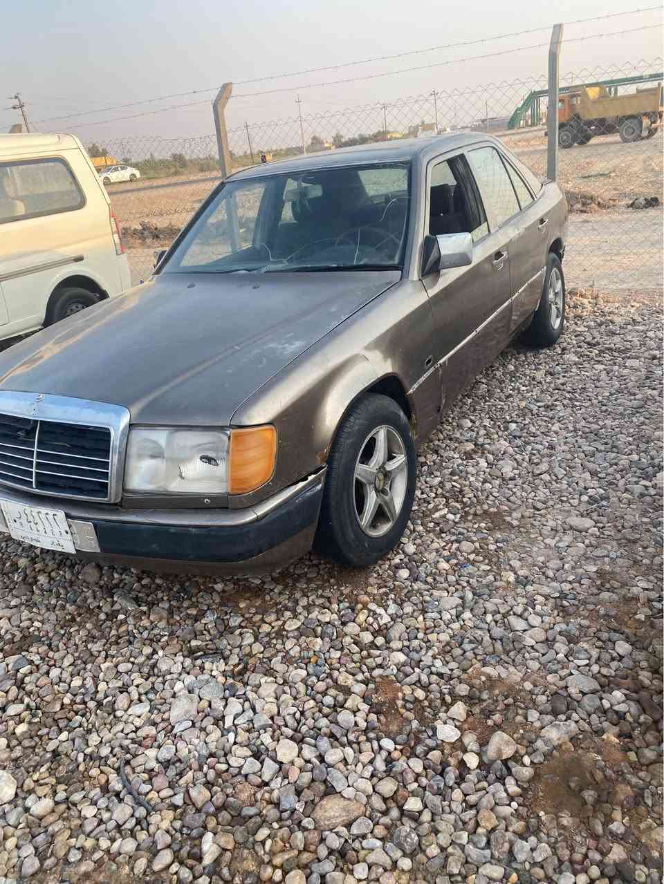 مارسدس دب موديل 1987 بغداد مميز تحويل مباشر كير ومكينه بطه كفاله السياره عوزها ترتيب بيع او مراوس للاستفسار الاتصال على الرقم *********** الرفاعي, ذي قار
