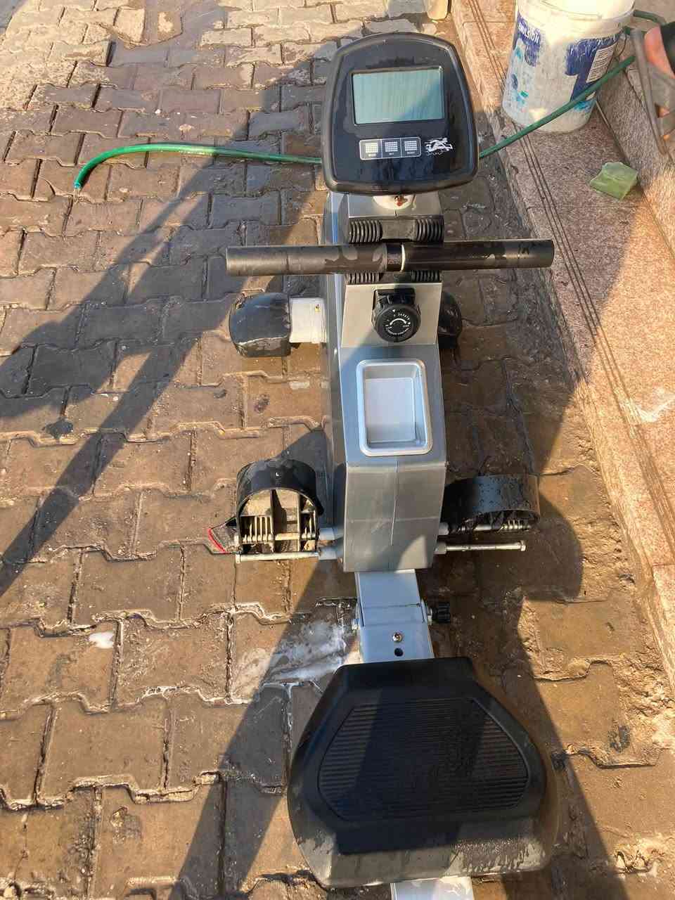 جهاز التجديف الرياضي (Rowing Machine)، وتحديداً من شركة SkyLand. للبيع قطعه وحدا باله اوربي العنوان كوفه يوجد توصيل جميع المحافضات ***********
