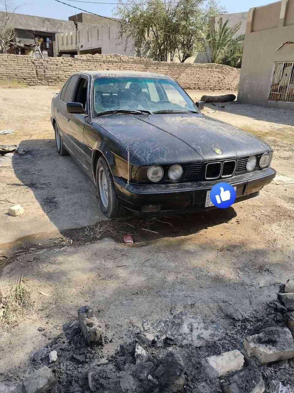 سلام عليكم بي ام دبليو 525  موديل 88 بسمي رقم بغداد سنوياً صاقطه صارله 5  /السعر 50 بيهه مجال ***********
