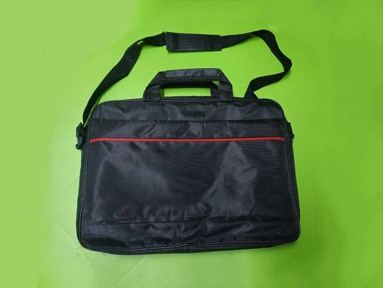 Acer Aspire F5-522 • رام ٨ جيجا • بطارية ١٠-٢٠ دقيقة