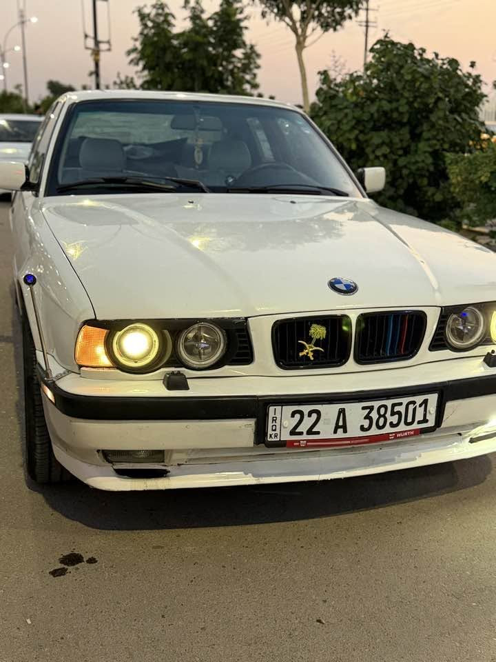 السلام عليكم bmw 525 موديل 1991 مكينه 6 مسكر بلاد عليها كزوز رياضي ويل رياضي سياره كلش نظيفه رقم اربيل بأسمي تحويل ثاني يوم كير مكينه حداديه كفاله كهربائيات تبريد كله شغال السياره مكان السياره ناصريه السعر 65 // *********** //
