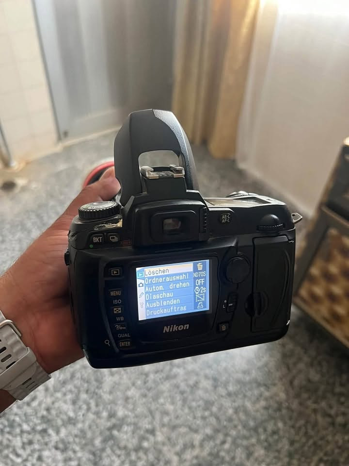 نيكون D70 • كامره • شغاله
