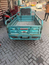 شباب عندي ستوته شحن للبيع بطاريات جدد مصار قبل يوم من شدتهن خمسه بطاري...