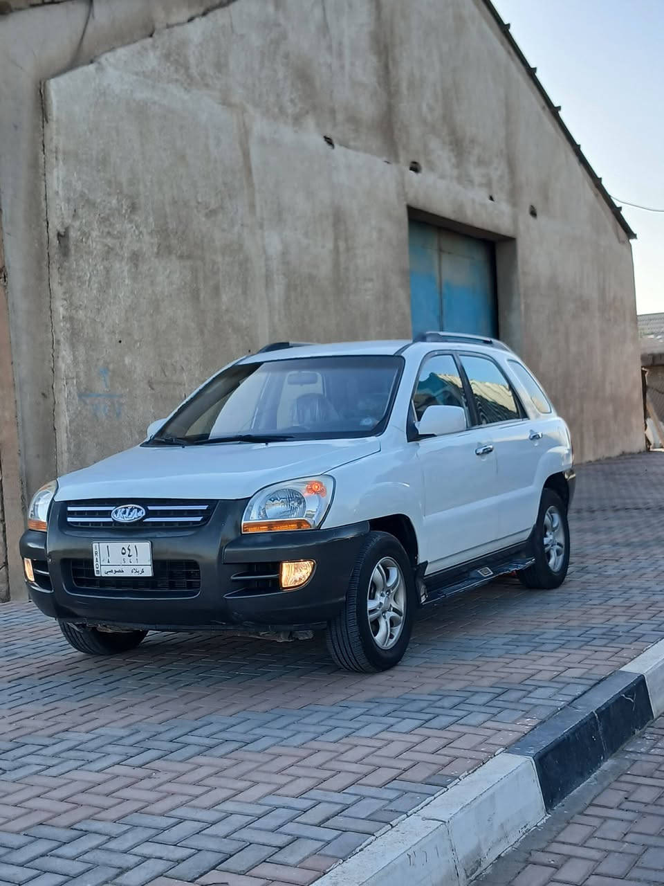 سلام عليكم سياره نوع كيه سبورتج مديل 2008 السياره جاهزه من كلشي كير مكينه حدديه تخم تاير كله مكفول بيه مكانات كلير مكفوله من الضربه السعر 73 وبيه مجال العلوان كربلاء رقم الهاتف *********** بيع فقط تحويل مباشر
