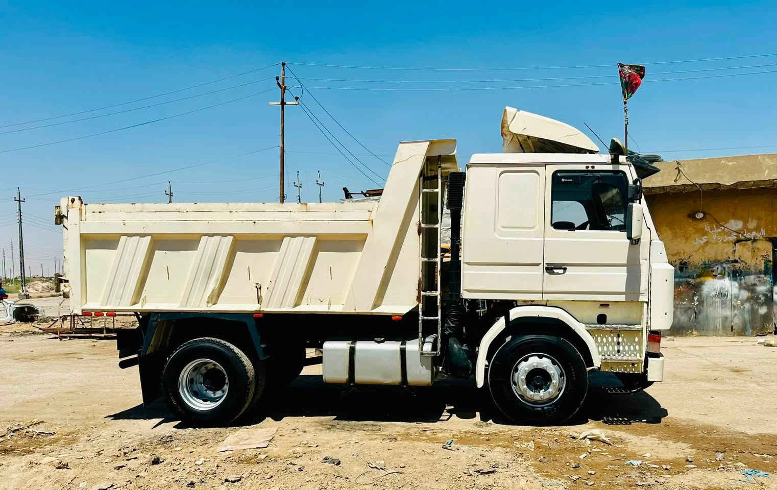 لبيع ١٣اصل مكينه ١٢ اونص كير٥-٥اكسن مشيف  شاصي مكفول الستفسار انتص(***********
