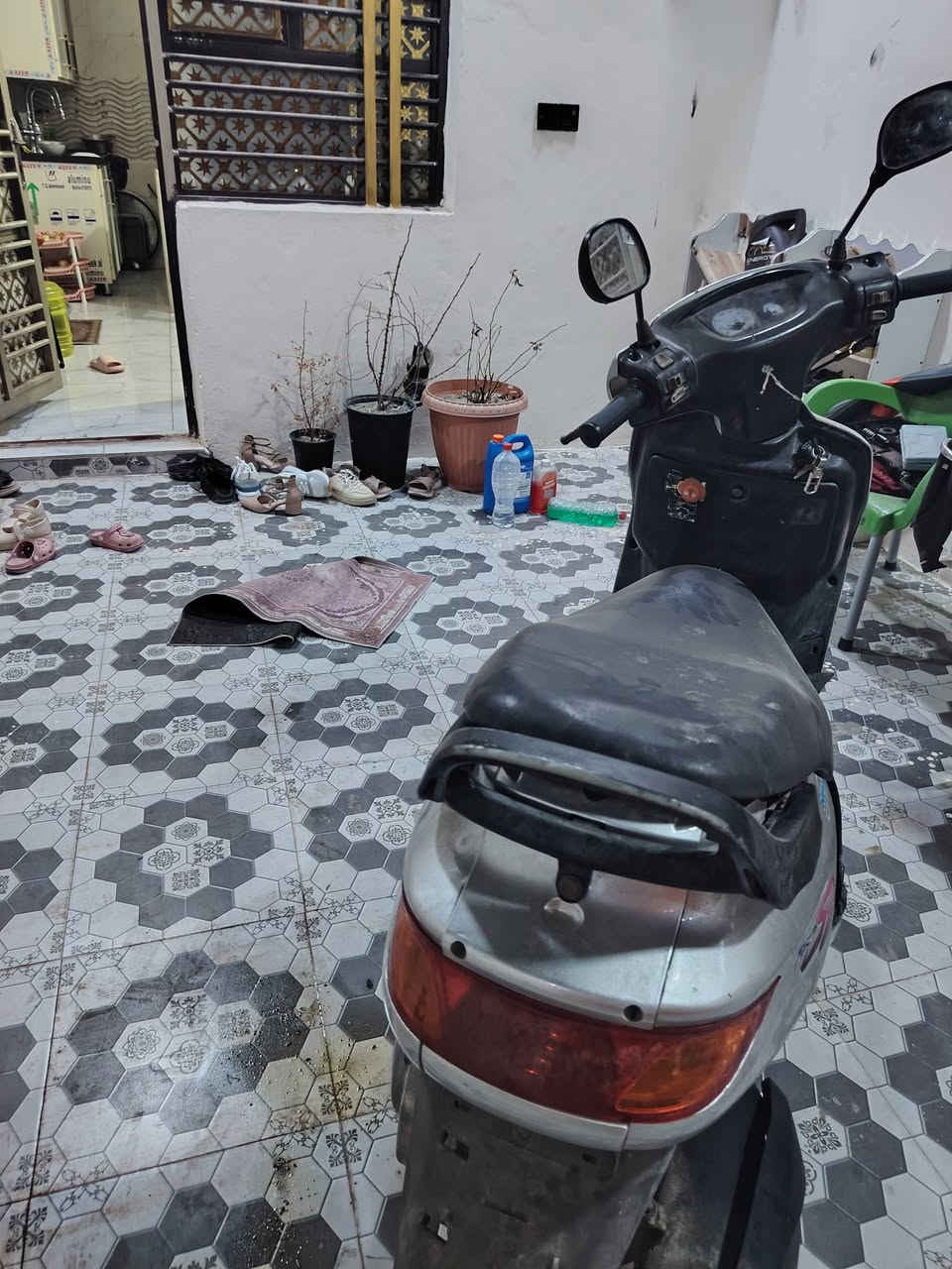 دراجه لبيع طفت وحدها ماعرف شبيها ابيع كومت حديد 150 او بيها مجال كربلاء طويريج الجمعية ***********
