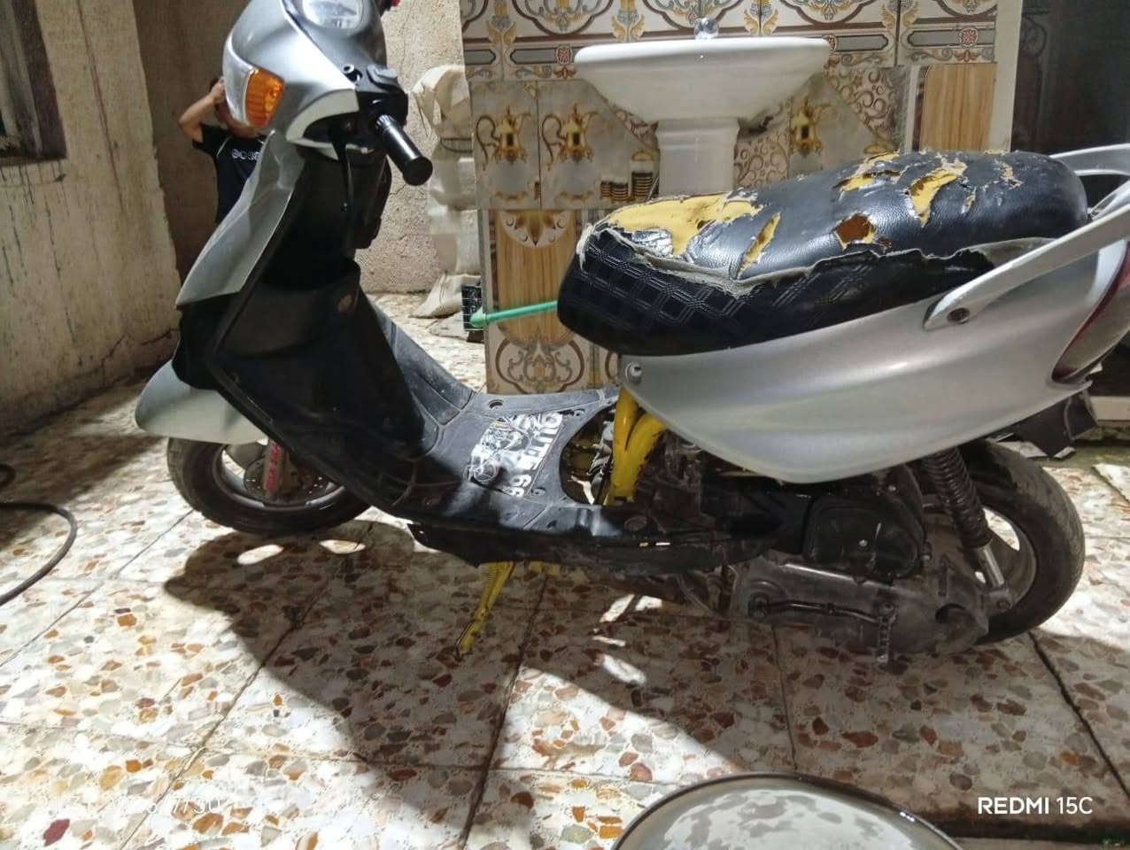 سلام عليكم من رخصة الادمن
دراجة ماكس قجمه لاطشه المكينه
عنوان الزعفرانيه
سعر 180 وبيه مجال قليل
هاتفر***********
