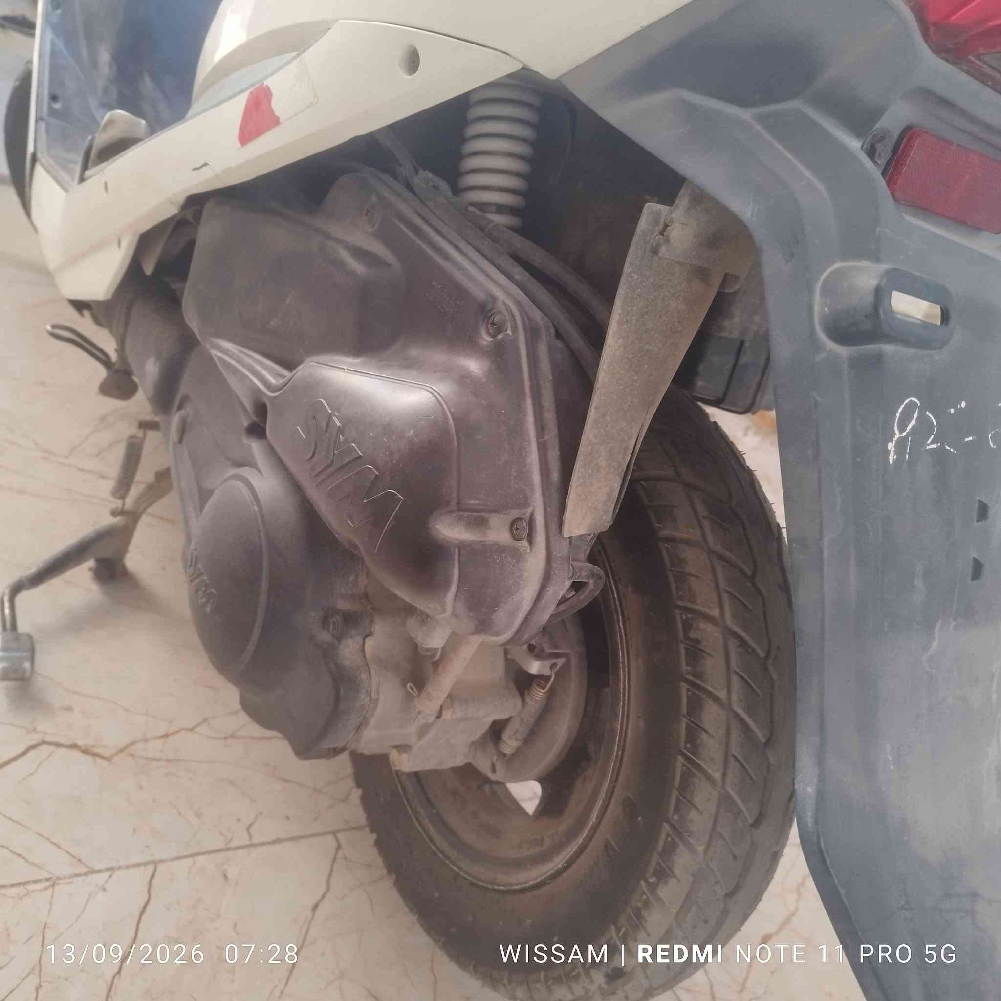 دراجه سيام   عل وضع الشركه جديدة
شرط تشلع الكاع اول تحريكه  ما مفتوح بيهه برغي 
سعر 700  بيه مجال     شراي يتصل او واتساب     ***********
