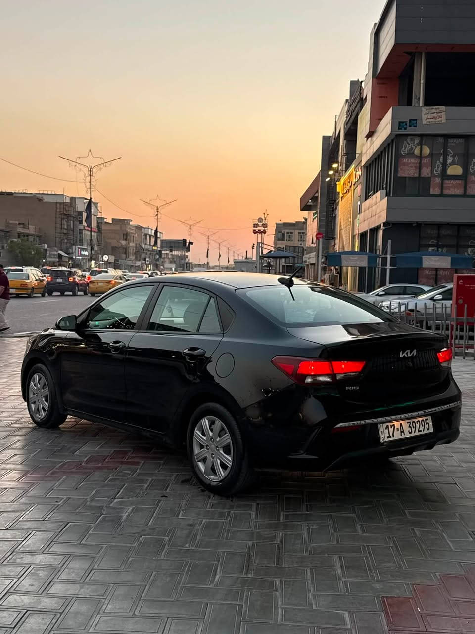 كيا ريو موديل:( Kia Rio – 2023)

📌 الفئة: سيدان

📌 اللون: اسود ملكي

📌 الكيلو مايل: 39 

📌 وارد امريكي 

📌 حادث بنيد وراجع نفسة 

🔹 محرك 1.6L بنزين

🔹 دفع أمامي (Front-Wheel Drive)

🔹 ناقل حركة: أوتوماتيك 

✅ 2 وسائد هواء

✔ نظام ABS

✔ وسائد هواء متعددة عدد 2

رقم مثنى معوقين

السعر 108 وبيها مجال
 
فحص سونار  مرفق  بلمنشور

***********⁩⁩
