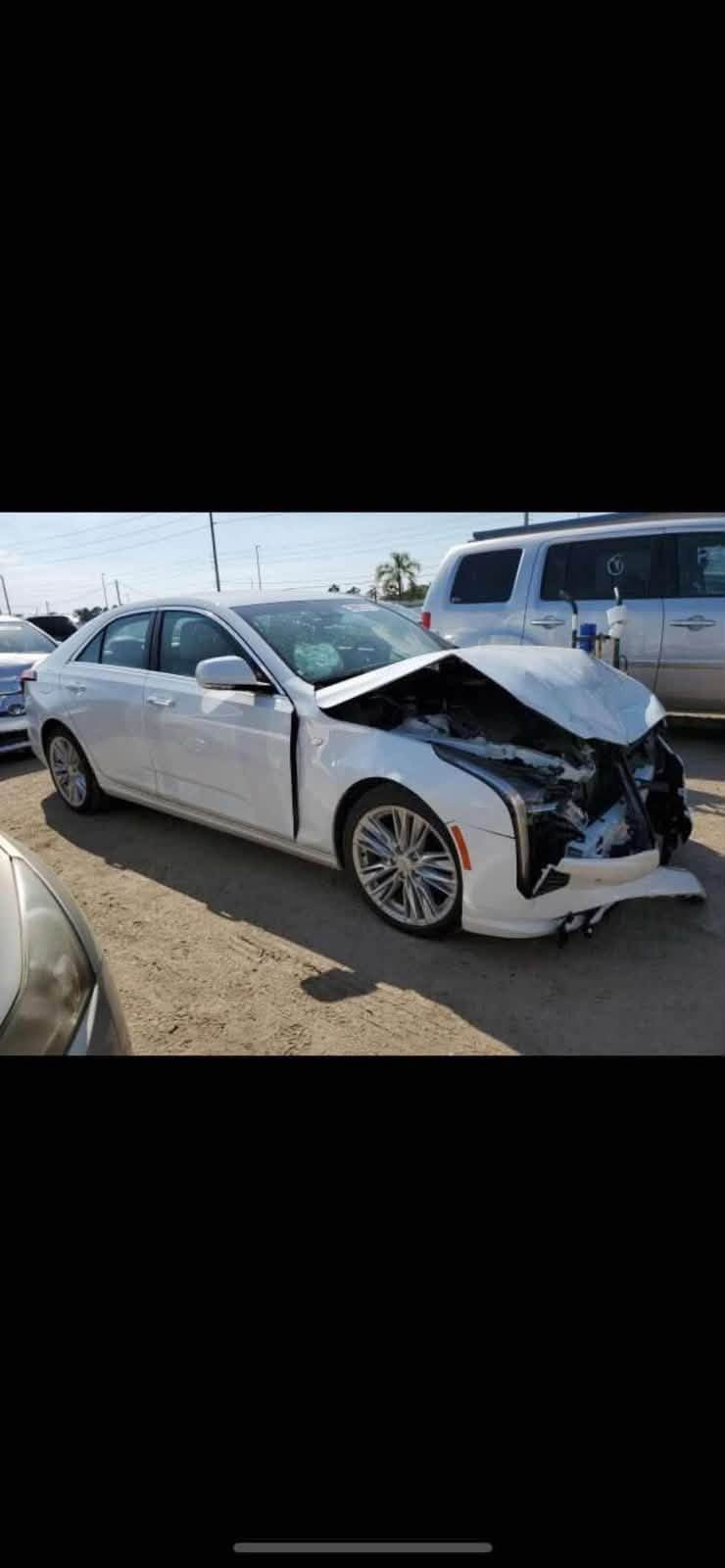 كاديلاك صالون ct4 موديل ٢٢ رقم بغداد محرك 2000 تيربو ماشية ١٥٨ كم تحويل مباشر السعر ١٧ الف قابل للتفاوض مكان السيارة نينوى او الفلوجة ***********
