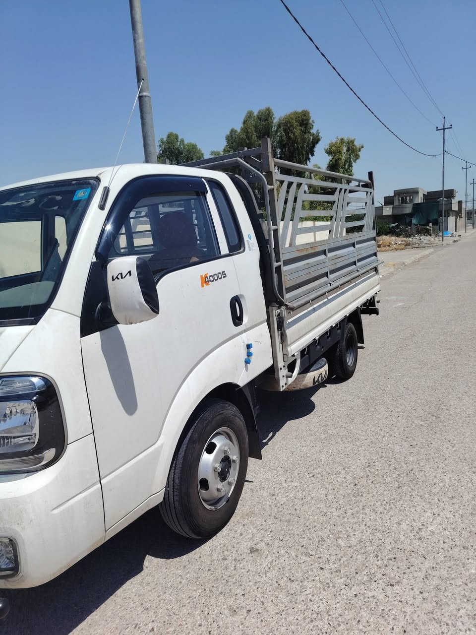 السلام عليكم سياره كيا حمل موديل ٢٠٢٥ السعر ٢١٧ ماشيا ٦٨ حصه كاز شرط وضع شركه فحل اتصال***********
