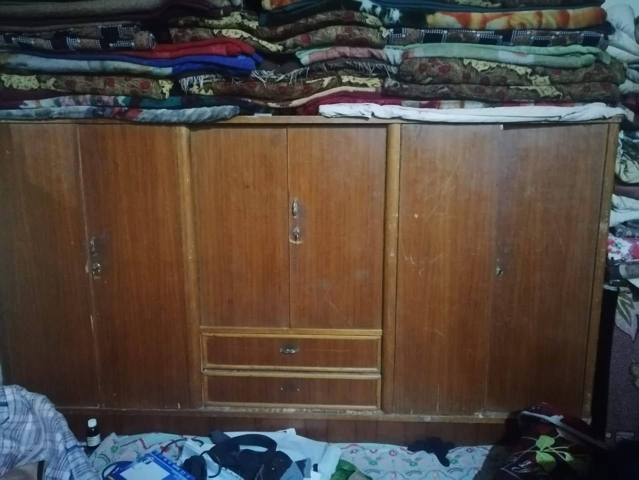 السلام عليكم غراض مستعمله للبيع ثلاجه ومجمده 150
بوفيه جبيرة 100
قنفات 50
بوفيه ام الجام 50
شراي اتصل‪‪***********‬‬‏
