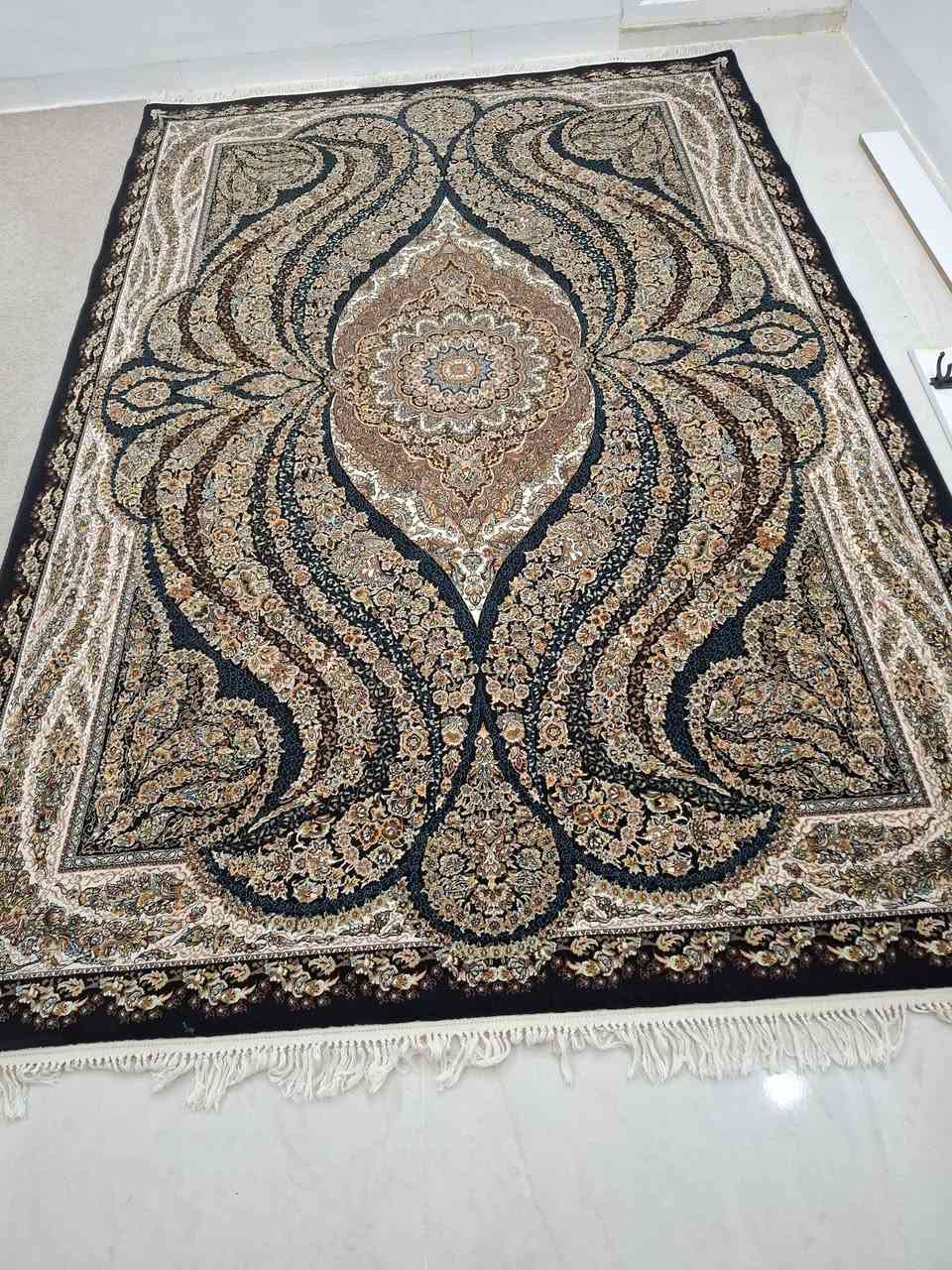 فەرشی ئێرانی ئەسڵی 2جوت وەکو لۆک وایە 700شانه
2550تراکم لەئیران کڕیومانە زۆر تایبەتە  4تاكه ده بێتە 2جوت بە 400هەزار لەباریکەم نزیك عەربەت السليمانية, العراق
