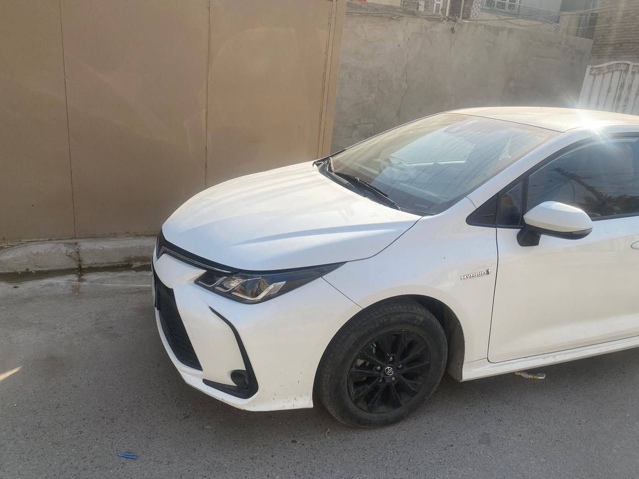 كولار هايبرد خليجي وليس صيني
موديل 21 
رقم بغداد 
مكفوله بدون حادث 
ماشيه 82 قابله زياده 
تحكمات ستيرن 
تحكم مري 
رادار  
مكان بغداد الشعب 
سعرها 148 بيه مجال 
شراي يتصل 
***********

