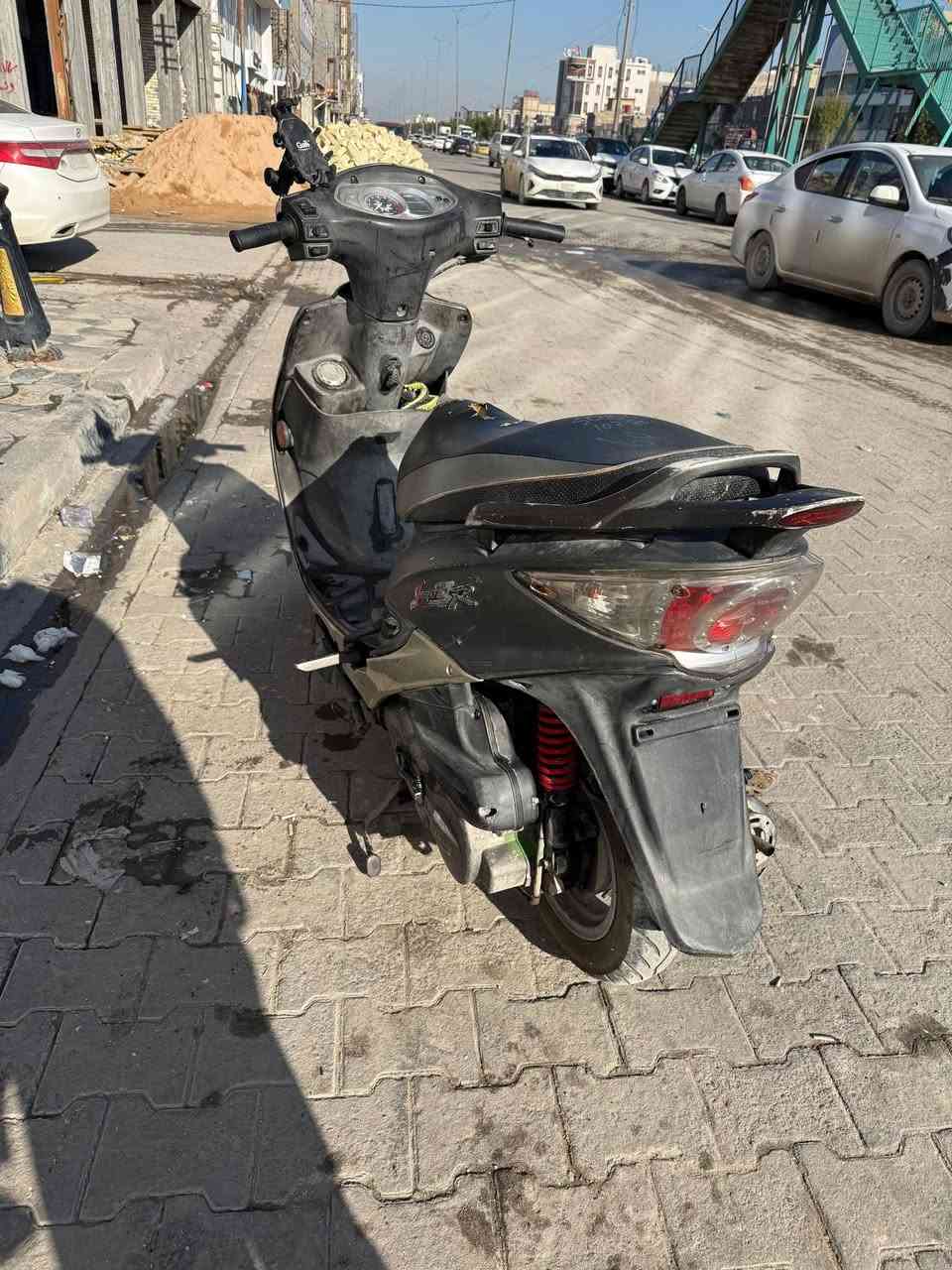 سلام عليكم كامكو g4 للبيع دراجه على ايدي مطلعه من الحاويه من البيت للشغل ما مفتوحه نص نكرة تشتغل كامله كل شي كامل بيه وشغال مكاني النجف حي الجزيره قرب مندي بلقيس ***********
