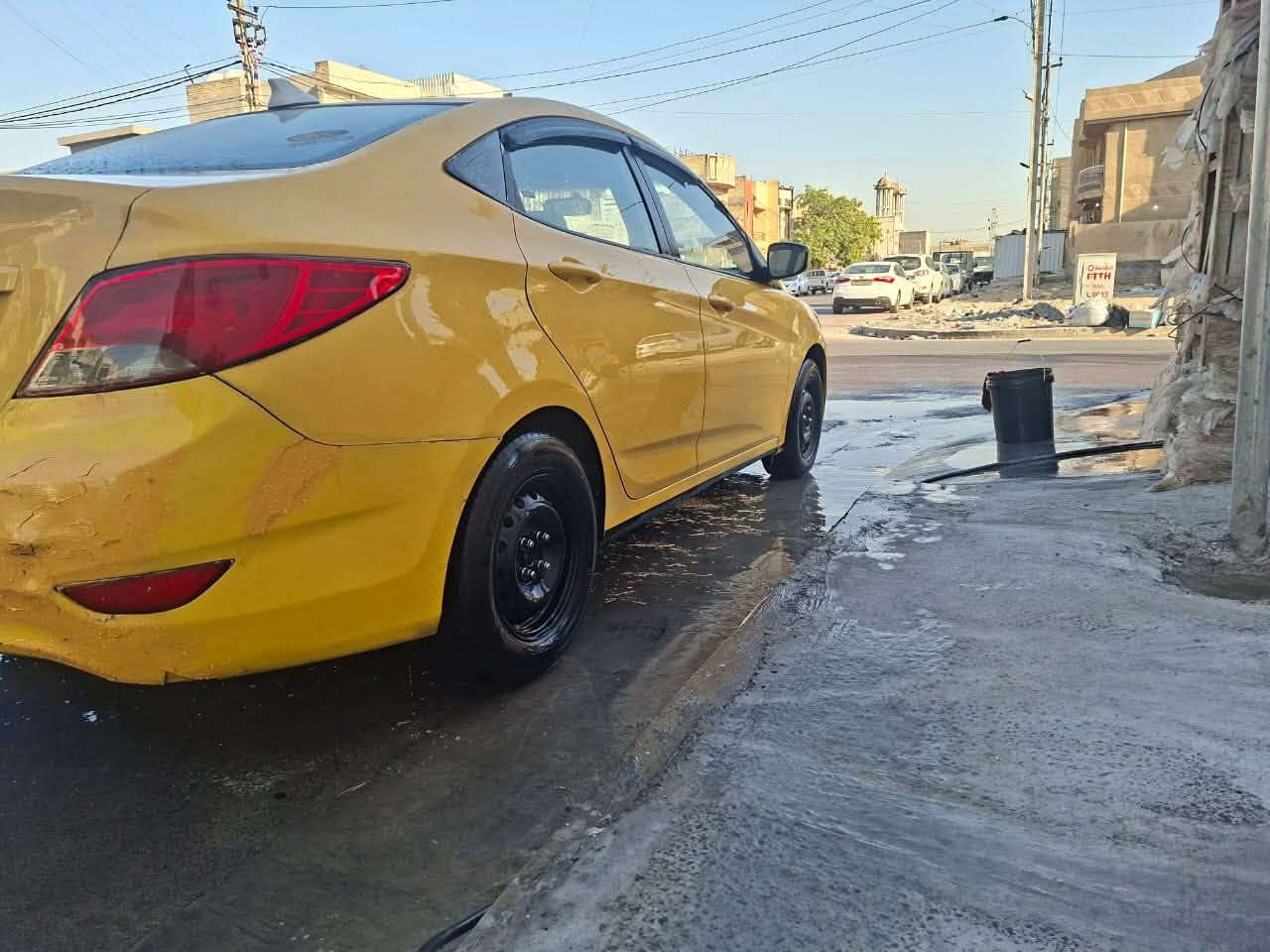السلام عليكم 
هونداي اكسنت ٢٠١٥ امريكي ١٦٠٠ حادث جاملغ خلفي
بدون ايرباك مكينة كير حدادية كهربائيات كلها شغاله
معروضة ٧٥$ وبيها مجال رقم بغداد هزة جديدة 
مصفر هيئه وغرامات
عنواني الغزاليه
*********** واتساب
