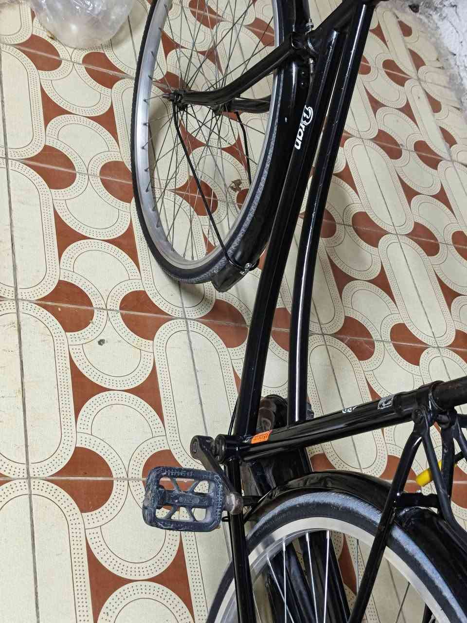 السلام عليكم باسكل البيع او مرواس نضيف حيل مديل 18 سعره 95بي مجال شراي بي خير ويدلل مكان شطره رقمي ***********
