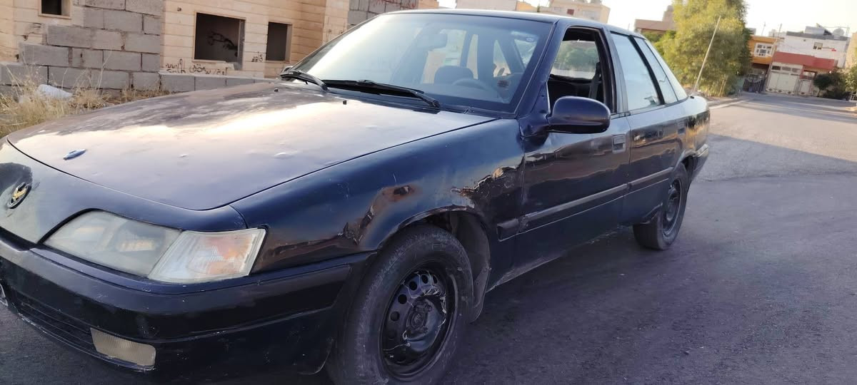 دايو اسبرو
موديل١٩٩٤
ارم بلاسيك سليماني
 ارم واوه ليات به شه رت 
كير مه كينه به شه رت كاره باي مه زبوت
 كه رمي به شه رت 
ده عمي نيه كامل مه سره ف كراوه.
سعر (١٢)گه لاو كه ميك معا مه له
زم/*********** السليمانية, العراق
