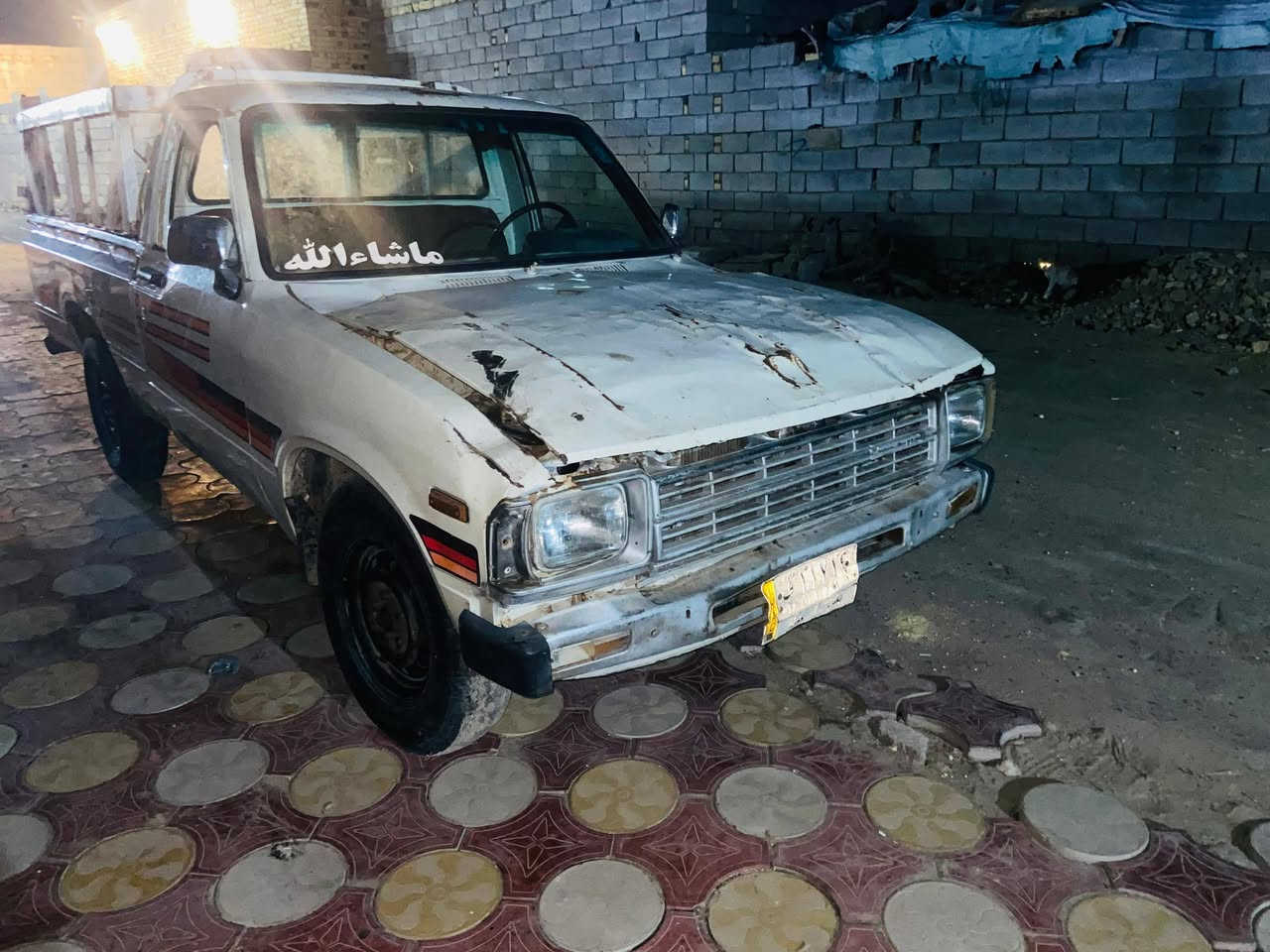 سلام عليكم سياره بيكم 1982 سعر 30 رقم الهاتف ***********
