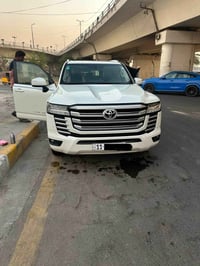 لاند كروز للبيع  ‏GXR توين توربو  فول مواصفات  ماشيه 73 بيها ضربه بالص...