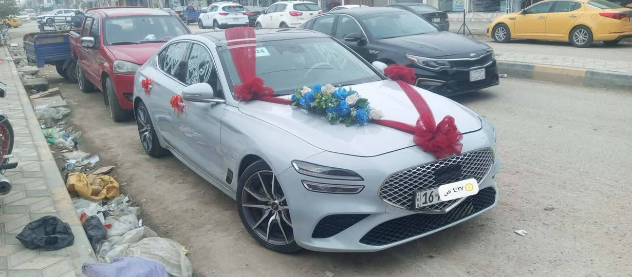 � للبيع – Genesis G70 2022
🔹 اللون الخارجي: إسمنتي مميز
🔹 50k
🔹 نظام الدفع: رباعي (AWD)
🔹 ناقل الحركة: أوتوماتيك
⭐ المواصفات:
 • محرك تيربو قوي أربع سلندر • نظام دفع رباعيه 
 • جنوط سبورت
 • نظام صوت Lexicon الفاخر
 • شاشة وسطية كبيرة + Apple CarPlay + Android Auto
 • عدادات نصف ديجيتال مع عرض الحساسات
 • مقاعد جلد مثقبة (تسخين)
 • تحكم كهربائي بالمقاعد+ 
 • بصمتين تشغيل (Smart Key)
 • كاميرا خلفية + حساسات أمامية وخلفية
 • أنظمة أمان متقدمة (نقطة عمياء – تحذير تصادم – مثبت سرعة ذكي)
📌 ملاحظات:
 • السيارة نظيفة جداً، استخدام خفيف
 • جاهزة للفحص

🔥 سيارة رياضية فخمة بمواصفات عالية جداً وحالة ممتازة
❗️وبسعر مناسب ب205 ورقه❗️  
للاستفسار. *********** واتساب 
مكان السياره ديوانيه
