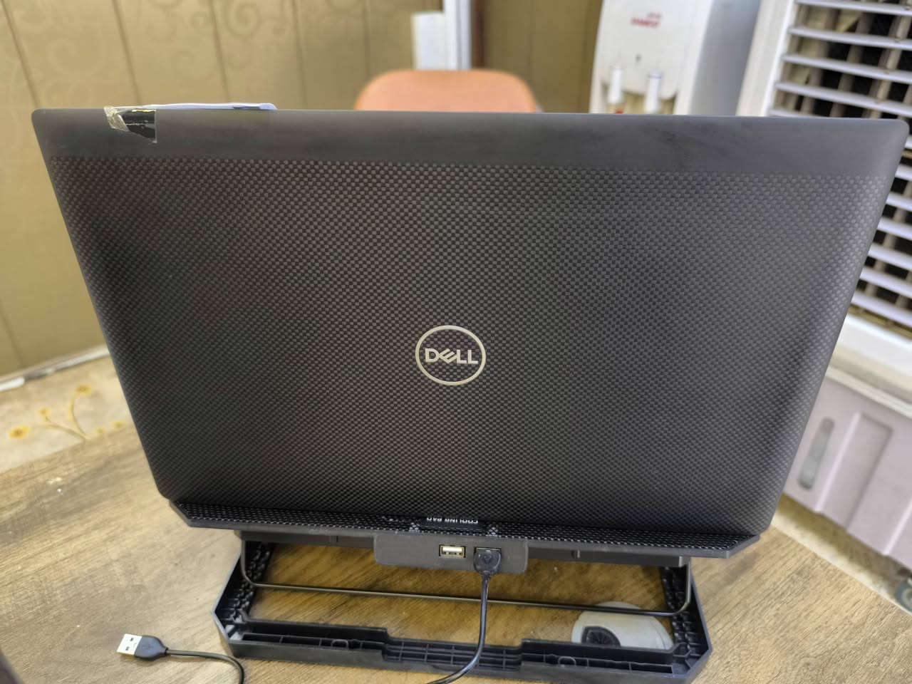 لابتوب   بجيل 11 كور 7،شاشة لمس حجم كبير 15.6
رام 16,هارد 512 
 DELL LATITUDE 7520
بمواصفات مناسبه للبرامج  المكتبية  والحسابية والتصفح والأمن السيبراني ،وبرامج المونتاج والفوتوشوب والبرامج الهندسية 
بسعر470 الف دينار عراقي 
#ويشمل السعر حقيبة وماوس والتوصيل مجانا لكافة محافظات العراق 
Cpu CI7-11    جيل الحادي عشر 
Hard 512 nvme قابل للتطوير 
Ram 16gb ddr4         قابل للتطوير 
15.6 screen شاشة لمس 
 كارت شاشة داخلي 8 كيكا
Back-light Ar-En ضوئي  
Charger dell  شاحن اصلي نوع تايب سي  
يمكن للزبون فحص اللابتوب وتشغيله والتأكد من المواصفات قبل الاستلام  اللابتوب.
#نسبة النظافة مائة بالمائة 
#بطارية ممتازة 
ضمان لمدة عشرة  أيام للفحص في حالة وجود خلل مصنعي 
#مكتب الابداع الهندسي 
موصل /موصل الجديدة بين مجسر الجديدة ودورة عبواليسي بمحلات الكنيسة 
/مكتب الابداع الهندسي/للتواصل والحجز 
*********** واتس.
