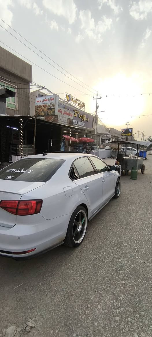 جيتا GLI • ٢.٠ توربو • فول مواصفات