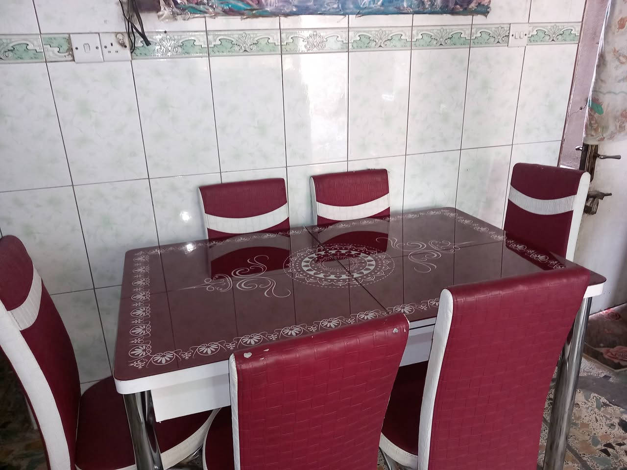 السلام عليكم
ميز طعام اسلايت يتكبر و يصغر 

6 كراسي كلش نظيف 

العنوان فلكه حي النصر 

قرب مركز اكد 

الاستفسار @

***********
