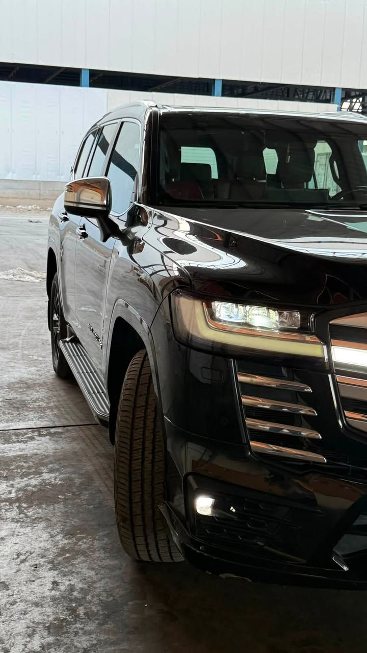 السلام عليكم من رخصت الادمن
شلونهم الجناية

لاندكروز 2022 VXR 
تون تيربو حجم 3.5L
ماشية 74 الف

مواصفات :
السيارة بدون اي نقص
 ابواب شفط 
5 كامرات 360
كشنات جلد حمر تدفئة وتبريد
لايتات LED اشارة  تتابعية ( سهم )
شاشات كبيرة 
سبعة راكب 
السيارة بيهة هواي مواصفات vxr المعروفه
مكفولة كفاله عامة من الحادث 
*فقط رصعة صغيرة في الجاملغ الامامي
السعر 68$ /
رقم بغداد تحويل مباشر السيارة بأسمي 
مكان السيارة بغداد بسمايا 📍
للاستفسار اتصل بهذا الرقم
 ‭‭***********‬
‭***********‬
رجائاً اخوان الخاص مغلق ( فقط واتساب او اتصال ) نخليكم على الراس
