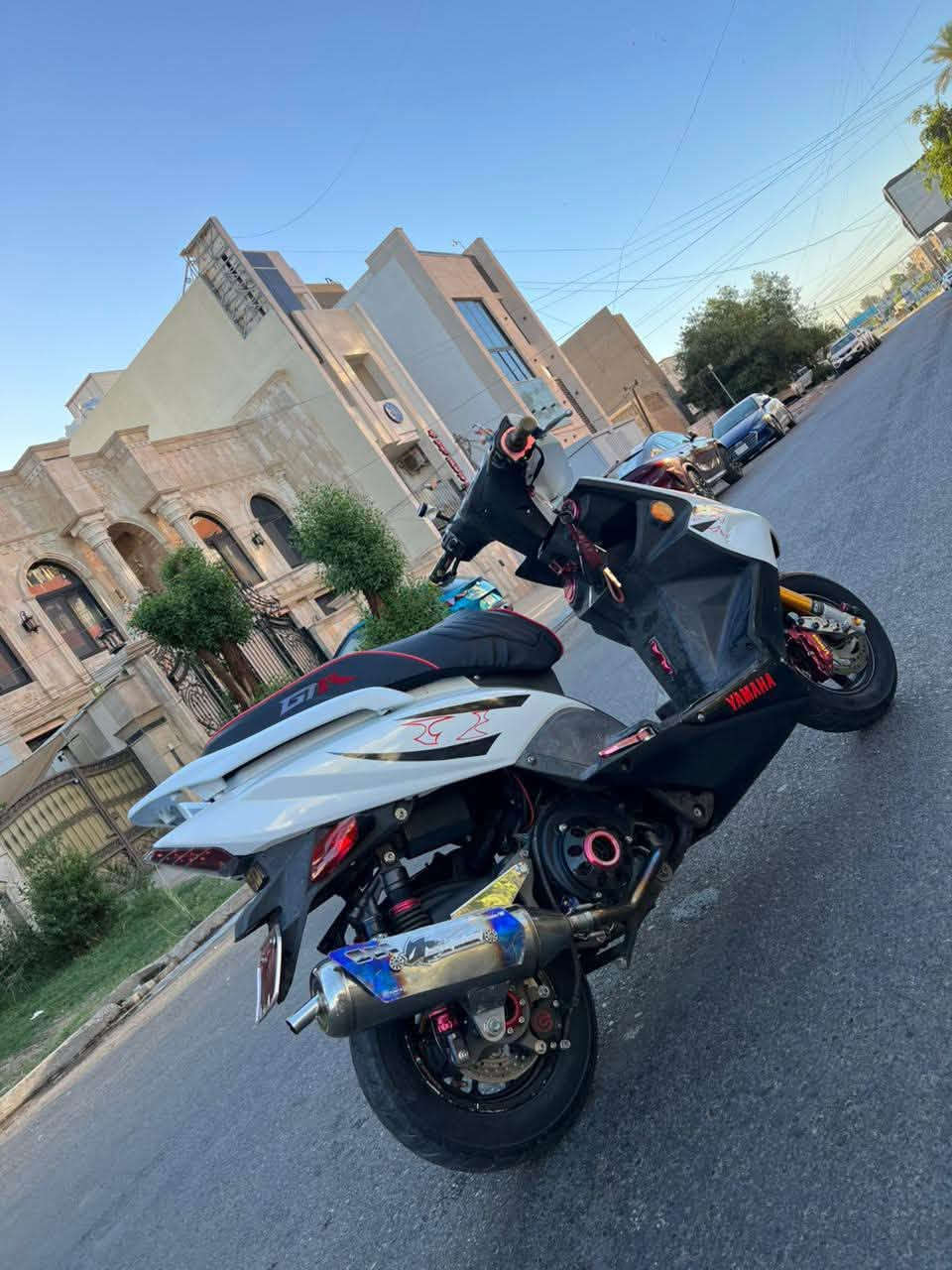 سلام عليكم GTR للبيع او مراوس وفرق وركز بل غراض وباسعار السوك يله تخابر لوتي تحب تسولف لتخابر مكان الدراجه شارع حيفا  واتساب وخط متواجد *********** الدراجه ملغومه غراض بيه ويل cnc الوحيد بل عراق وهوازن وفج هم وحيدات بيه براغي رياضيه ١٣٥ برغي وكلهن مختلفات وباقي غراض الدراجه كدام عينك السعر اتصل او واتساب والتوفيق للجميع 🤍🤪 وبرغي تجاري مابيه
