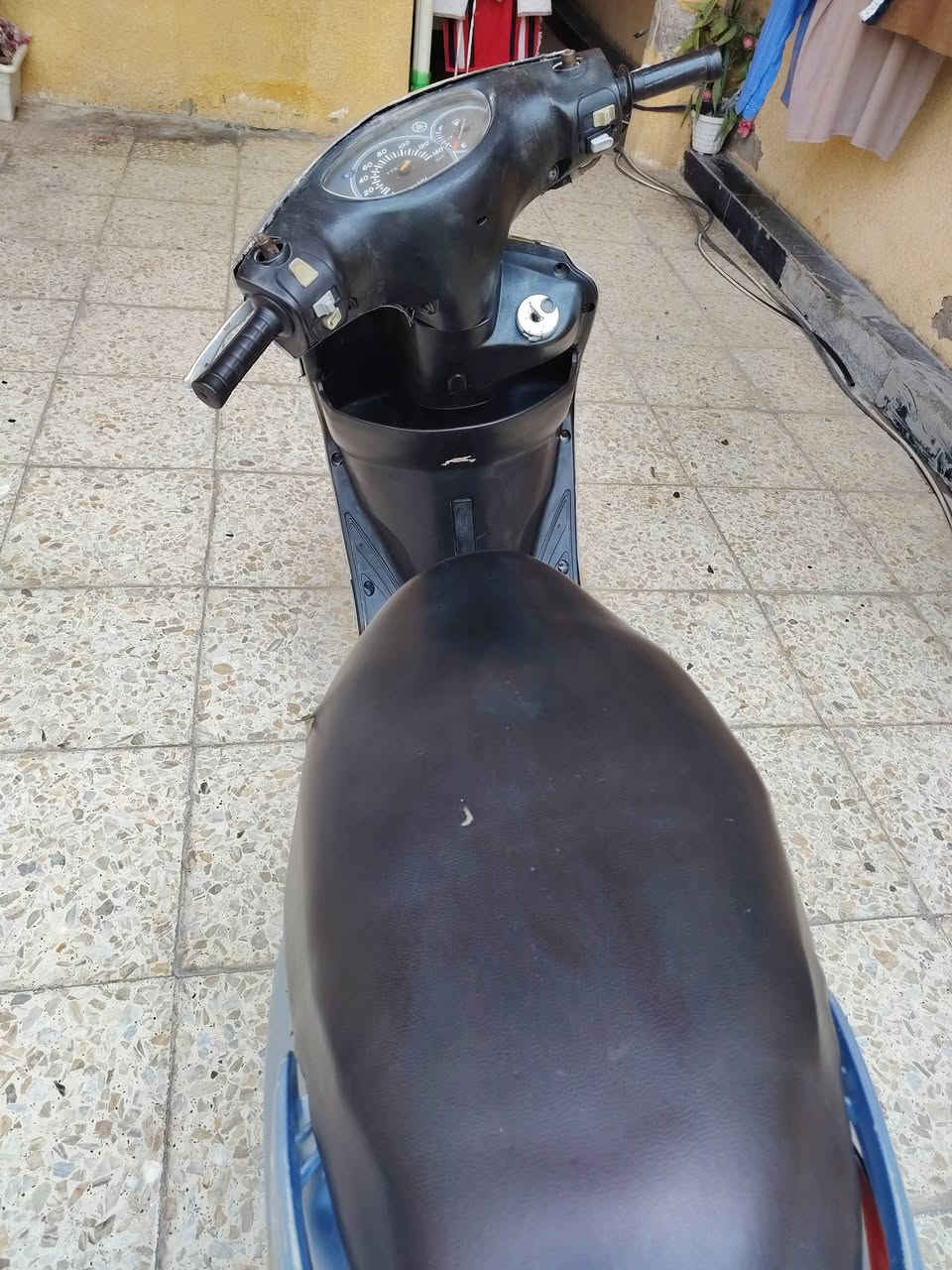 دراجه بريز نضافته مثل ماواضح بصوره شغاله سلف هندر هورن شاير لايت عالي ناصي محركه حلو اسعر 450 وذا مراوس حسب لقناعه بغداد الحريه حي سلام شارع 20  ][***********
