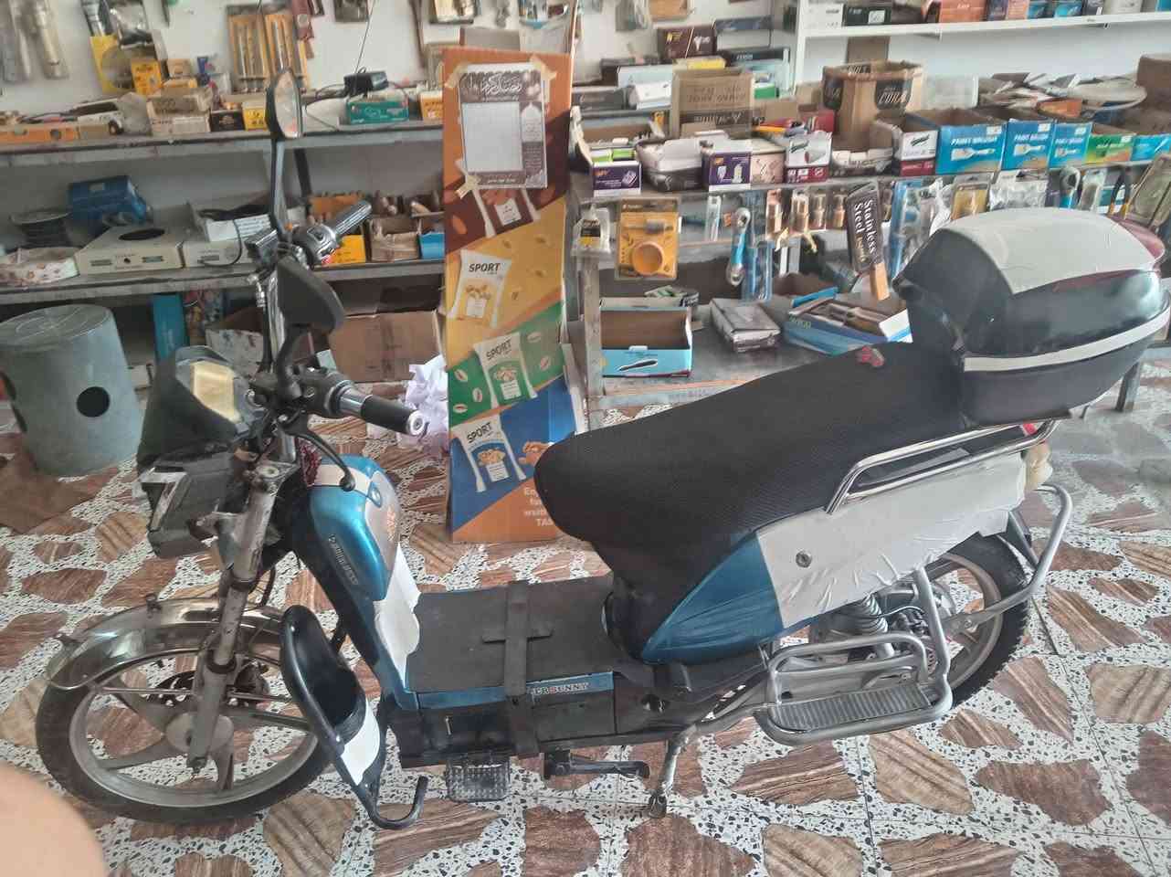 السلام عليكم ورحمة الله وبركاتة موطور للبيع هارلي سعر 250وبي مجال ***********///***********واتساب
